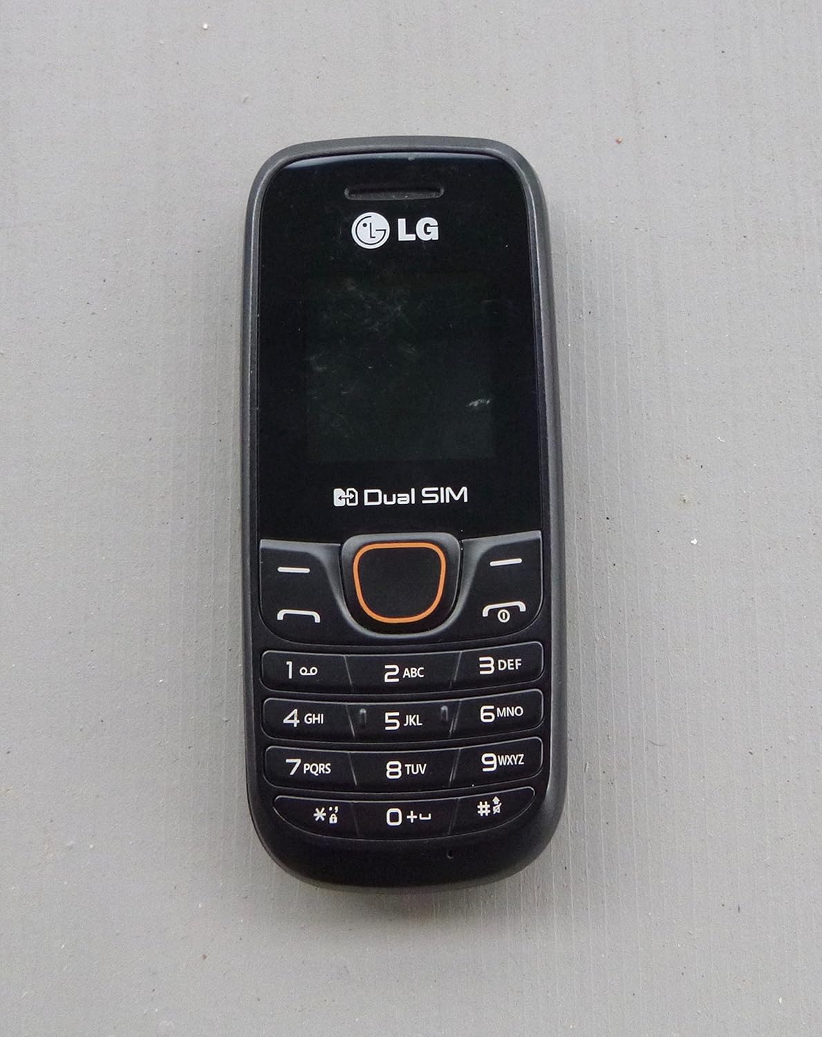 Amazon.com: LG A275 Black Unlocked GSM Dual SIM QuadBand Cell Phone -  International Version - No Warranty: Cell Phones & Accessories