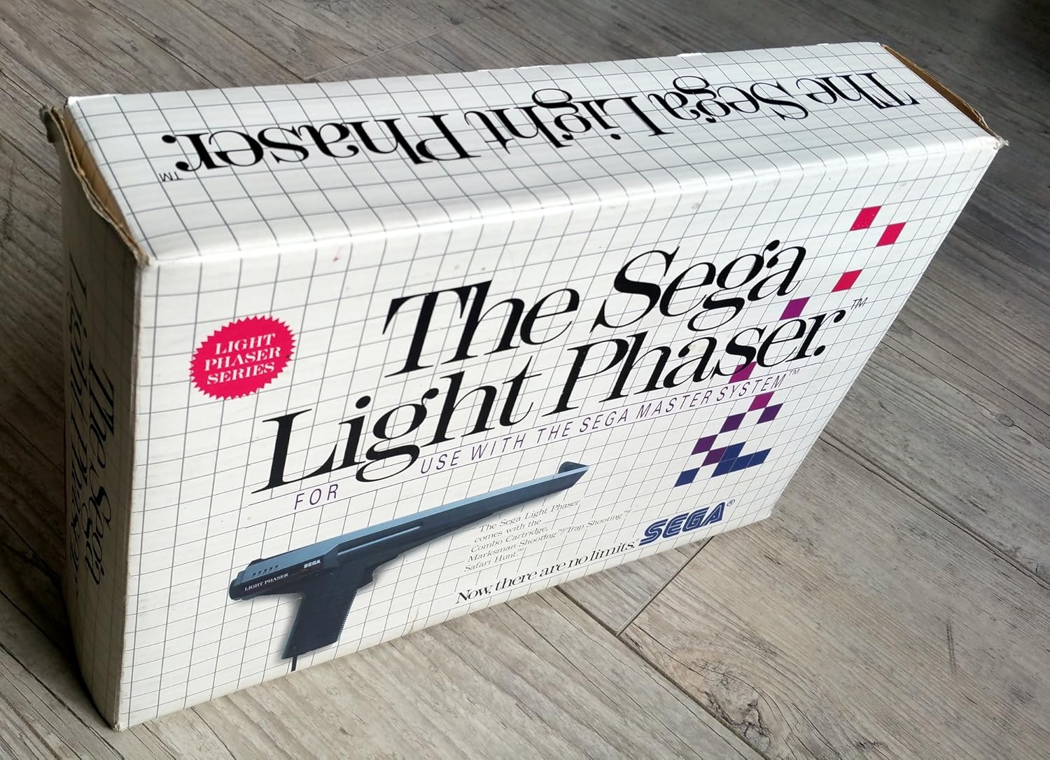 Master System - The Sega Light Phaser - Lightgun: Amazon.es: Videojuegos