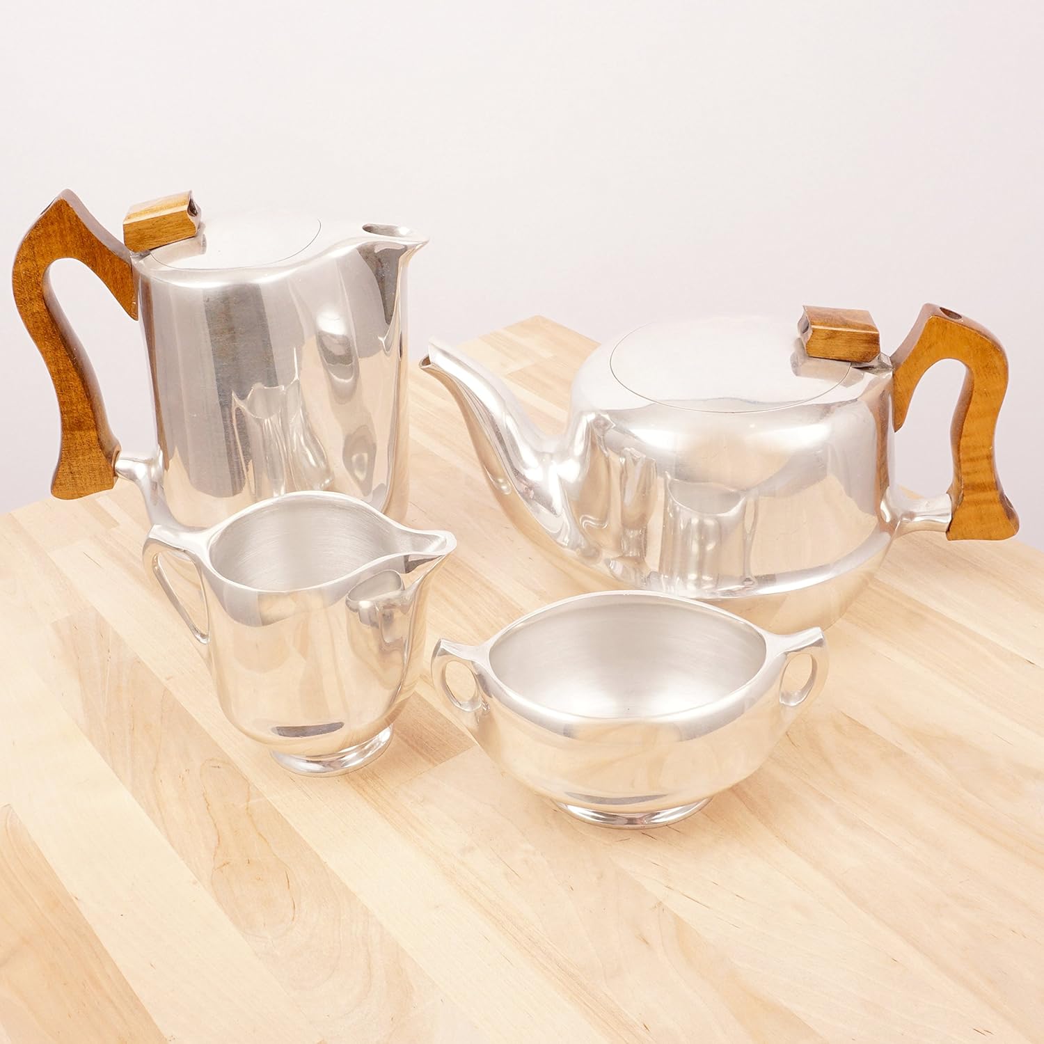 Amazon コーヒー ティーserving Set ヴィンテージステンレススチールと木製 ティーポット コーヒーポット シュガーボウル クリーマーを Picquot Ware Made In England ティーポット オンライン通販