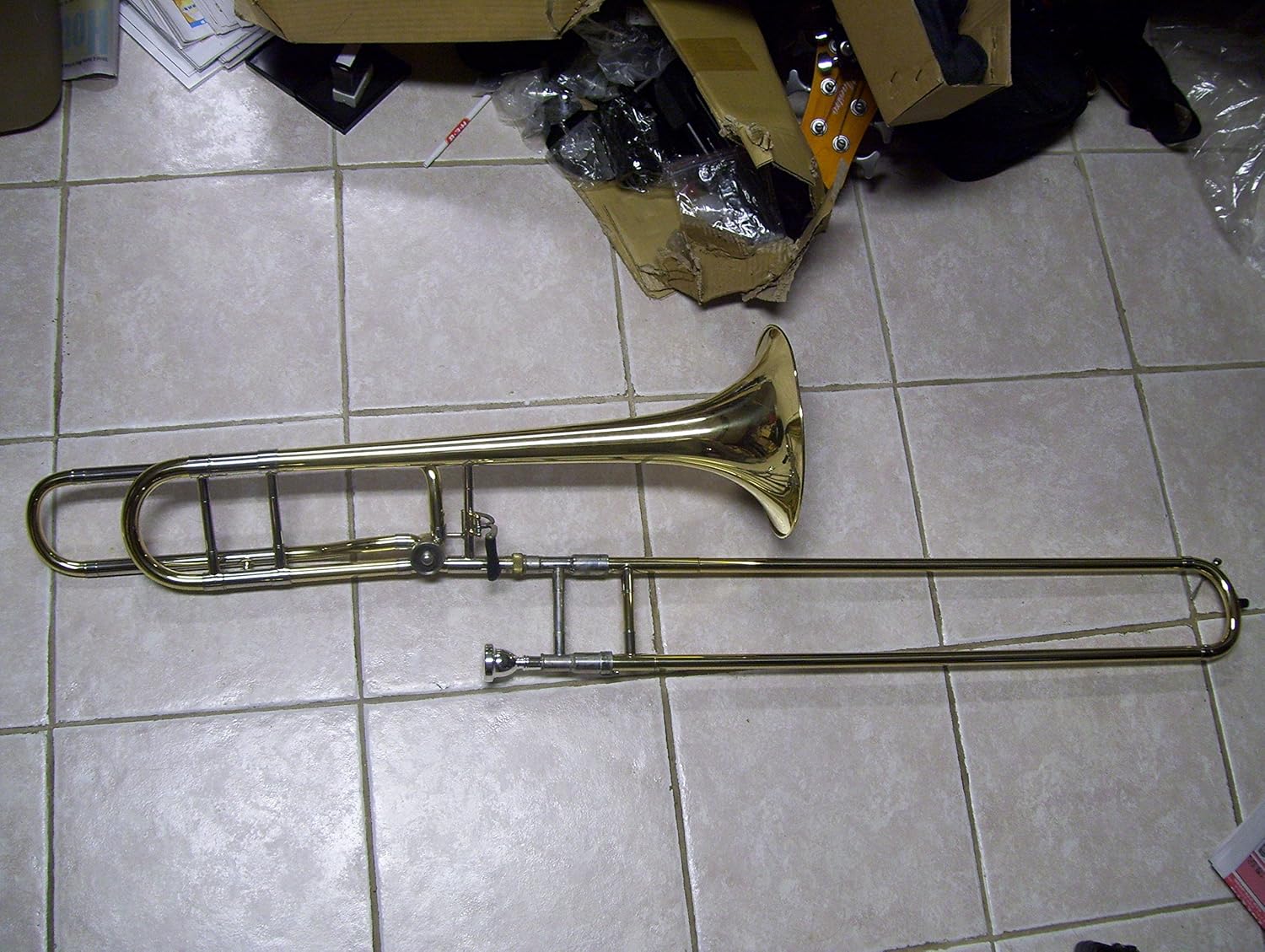 Trigger Trombone with case and mouthpiece, gold Musical