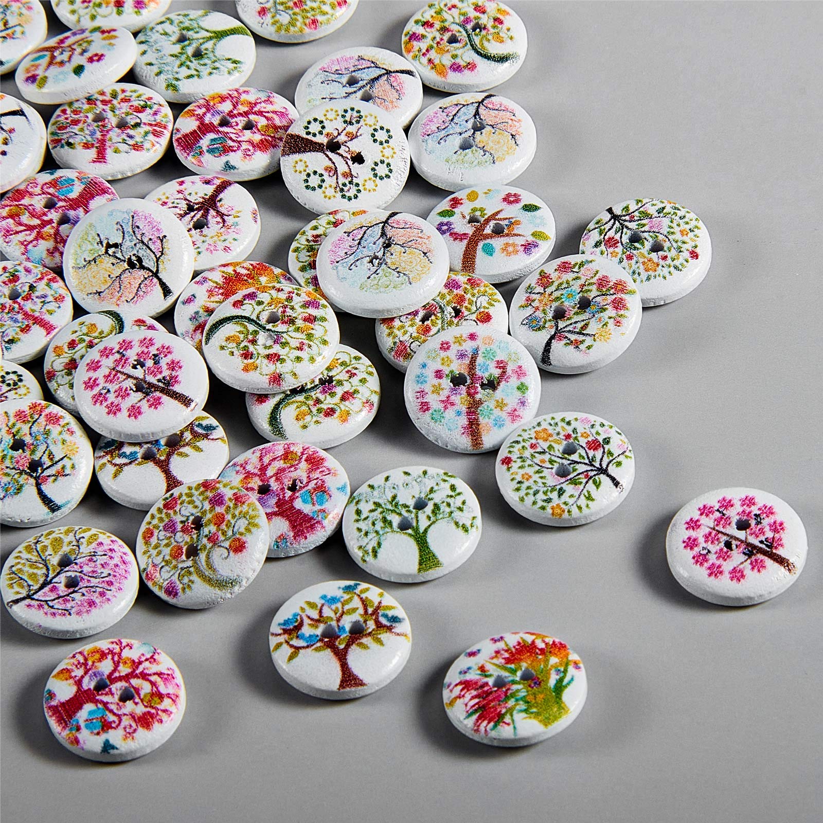 WILLBOND 100 Pieces White Mixed Buttons Round 2 Holes 15 mm Wooden Craft Sewing Buttons for Knitting Hand Sewing DIY Craft Decoration