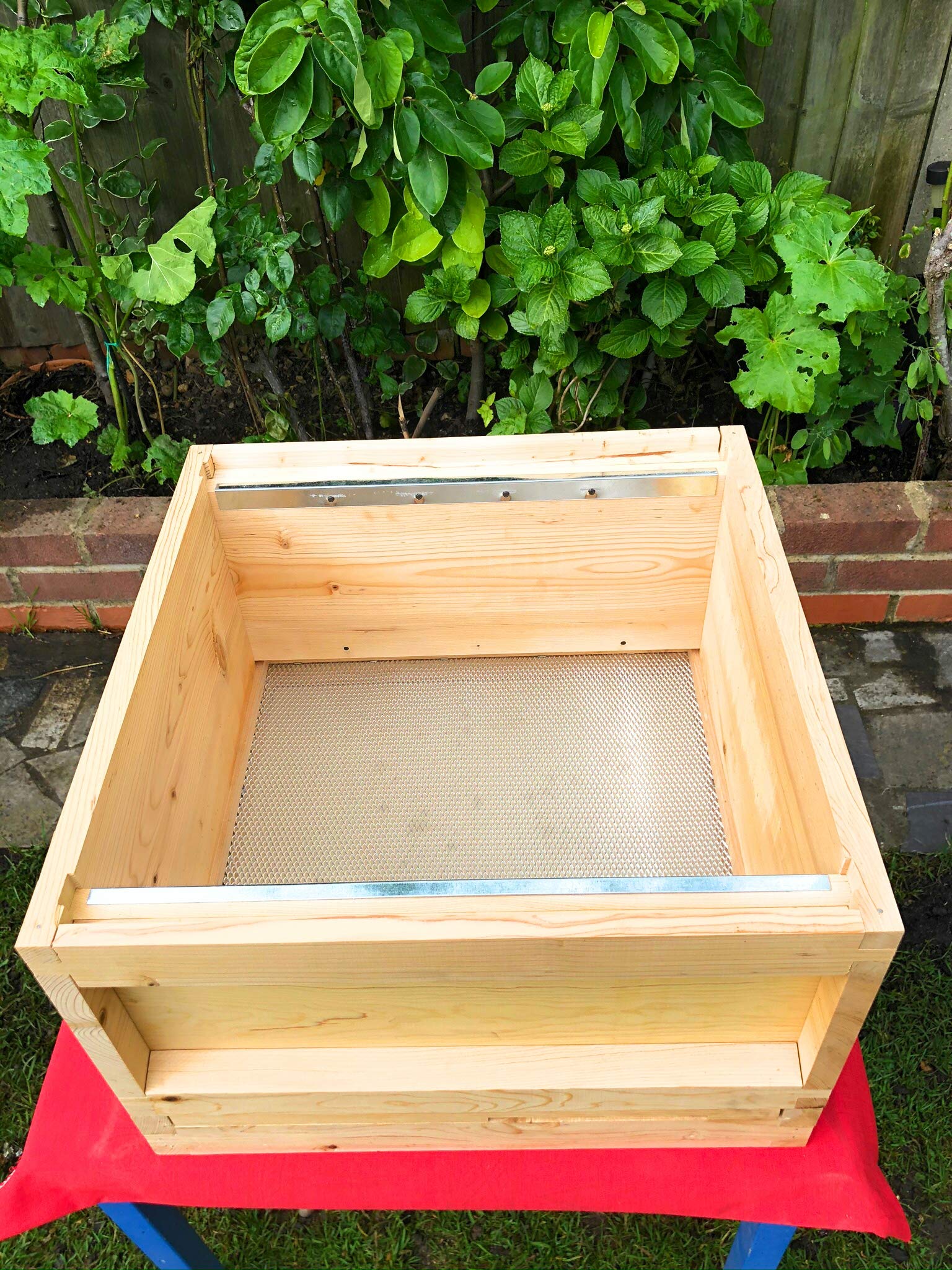 Super box for BS National Beehive made from Anatolian cedar wood flat packed 46x46 REAL CEDAR