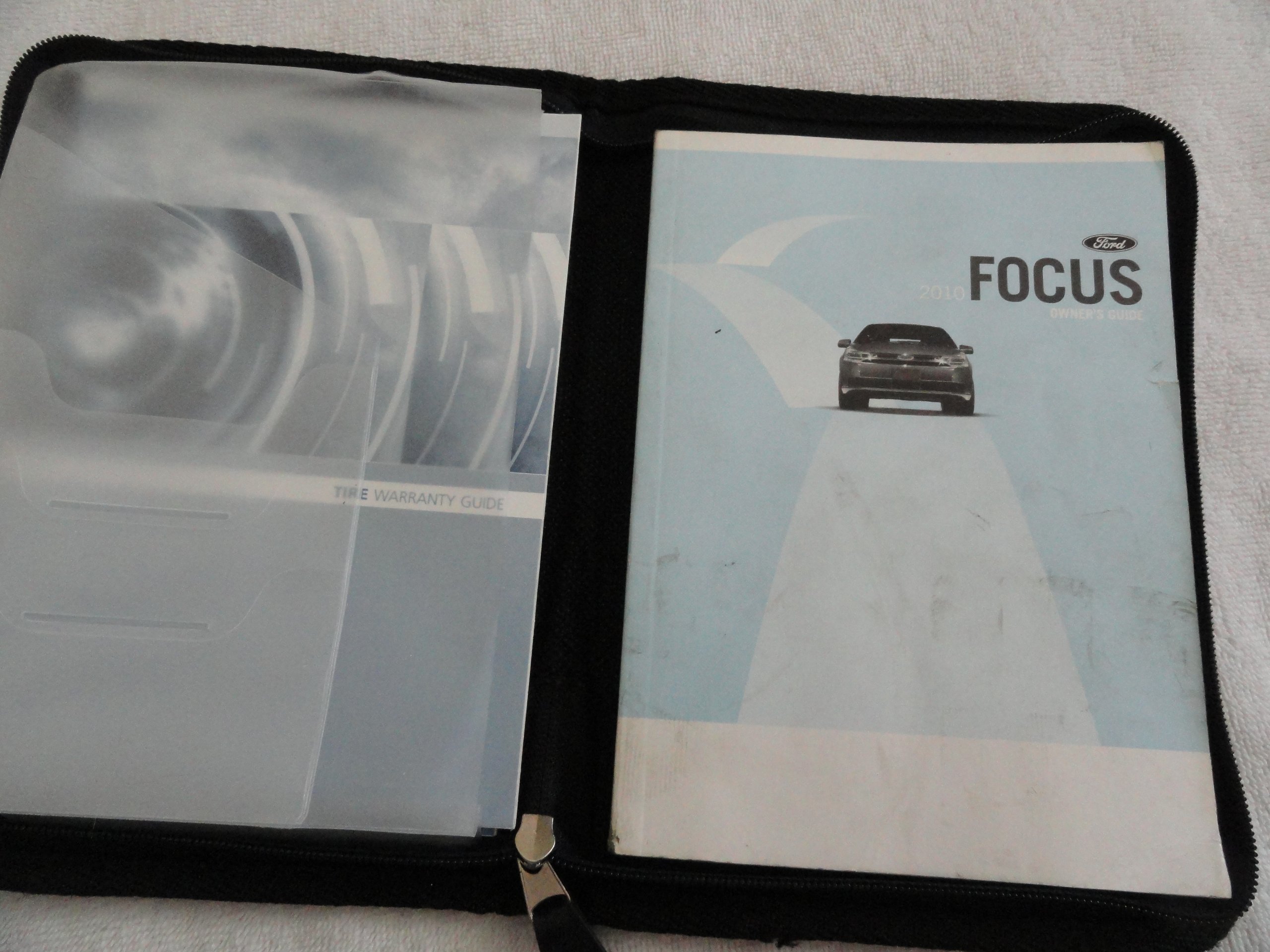 2010 Ford Focus Owners Manual Paperback – 2010