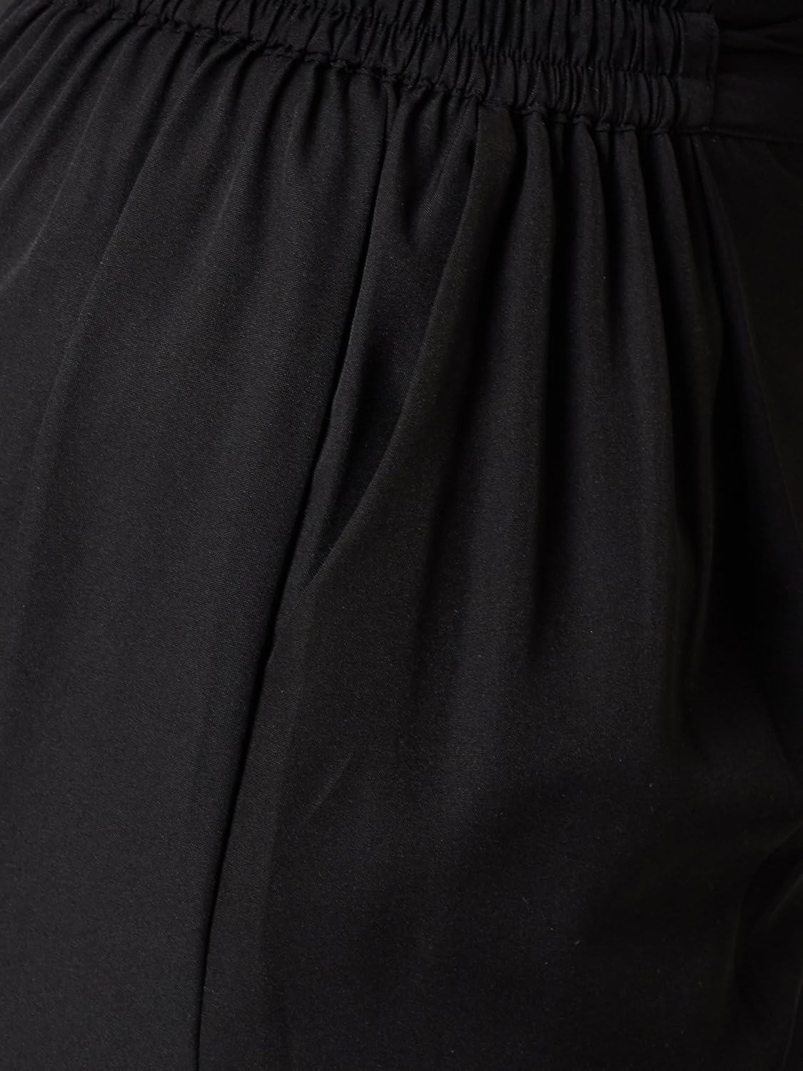 miss chase women's black solid straight pants