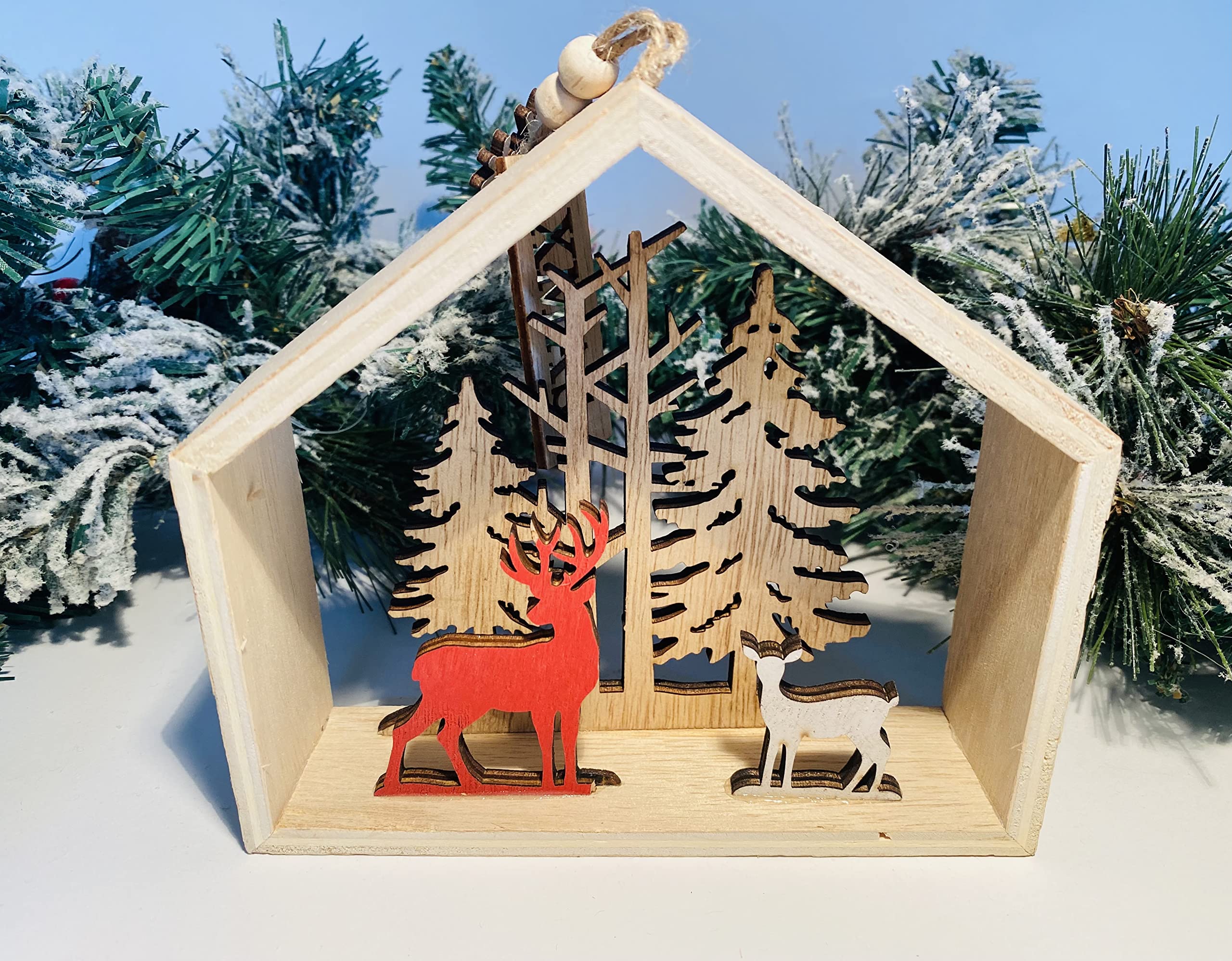 Mezzaluna Gifts Forest Christmas Scene Wooden House with Reindeer and Xmas Tag