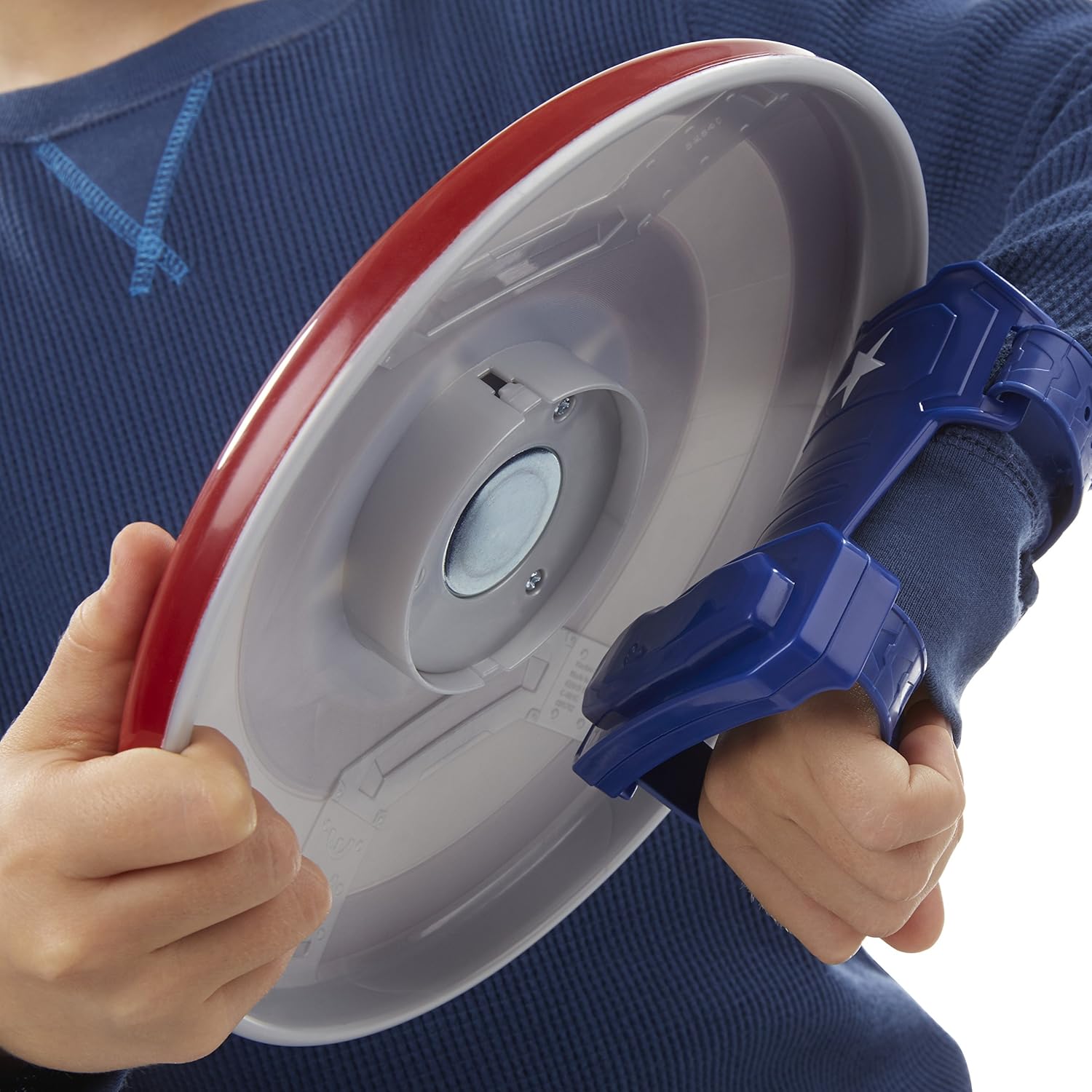 marvel captain america magnetic shield & gauntlet