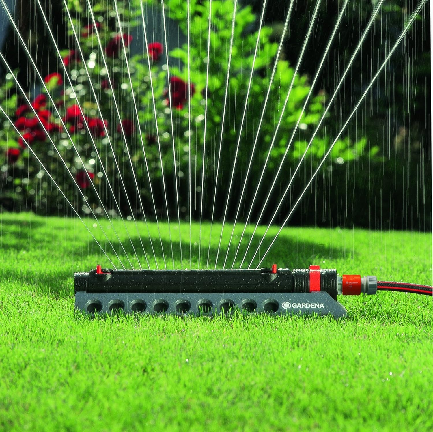 GARDENA 1975 Aquazoom 3900-Square Foot Oscillating Sprinkler with Fully Adjustable Width Control : Lawn And Garden Sprinklers : Garden & Outdoor