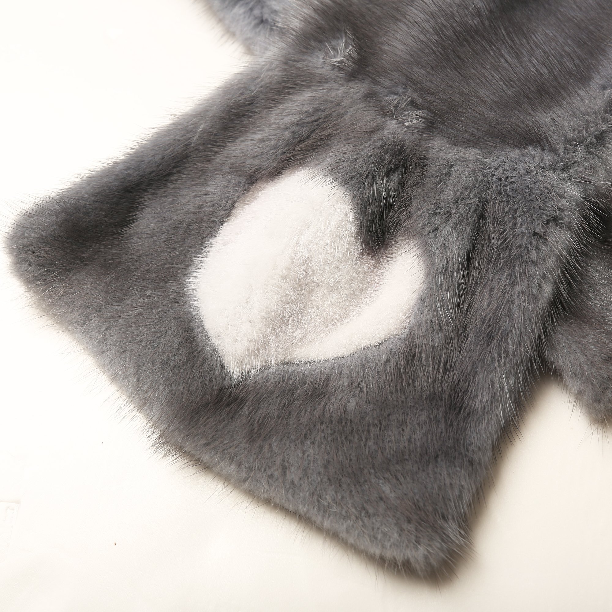 Mink fur scarf, heart-shaped pattern scarf Designed By lolo luxury furs