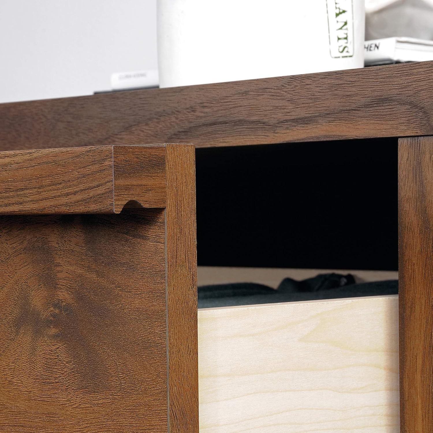 Sauder Harvey Park 4-Drawer Chest, Grand Walnut finish: Furniture & Decor