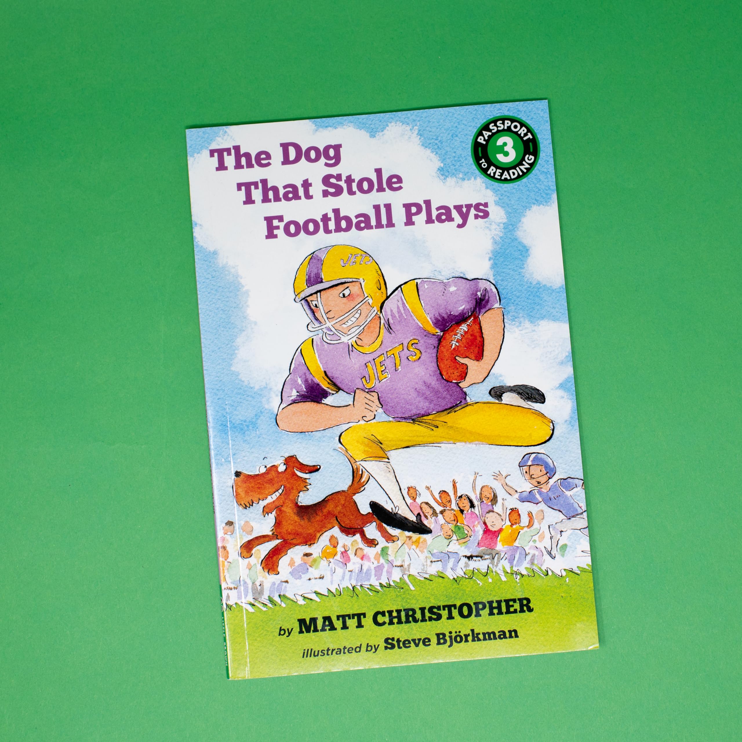 The Dog That Stole Football Plays (Passport to Reading Level 3, 1) The Dog That Stole Football Plays (Passport to Reading Level 3, 1) Paperback Kindle Edition with Audio/Video Hardcover