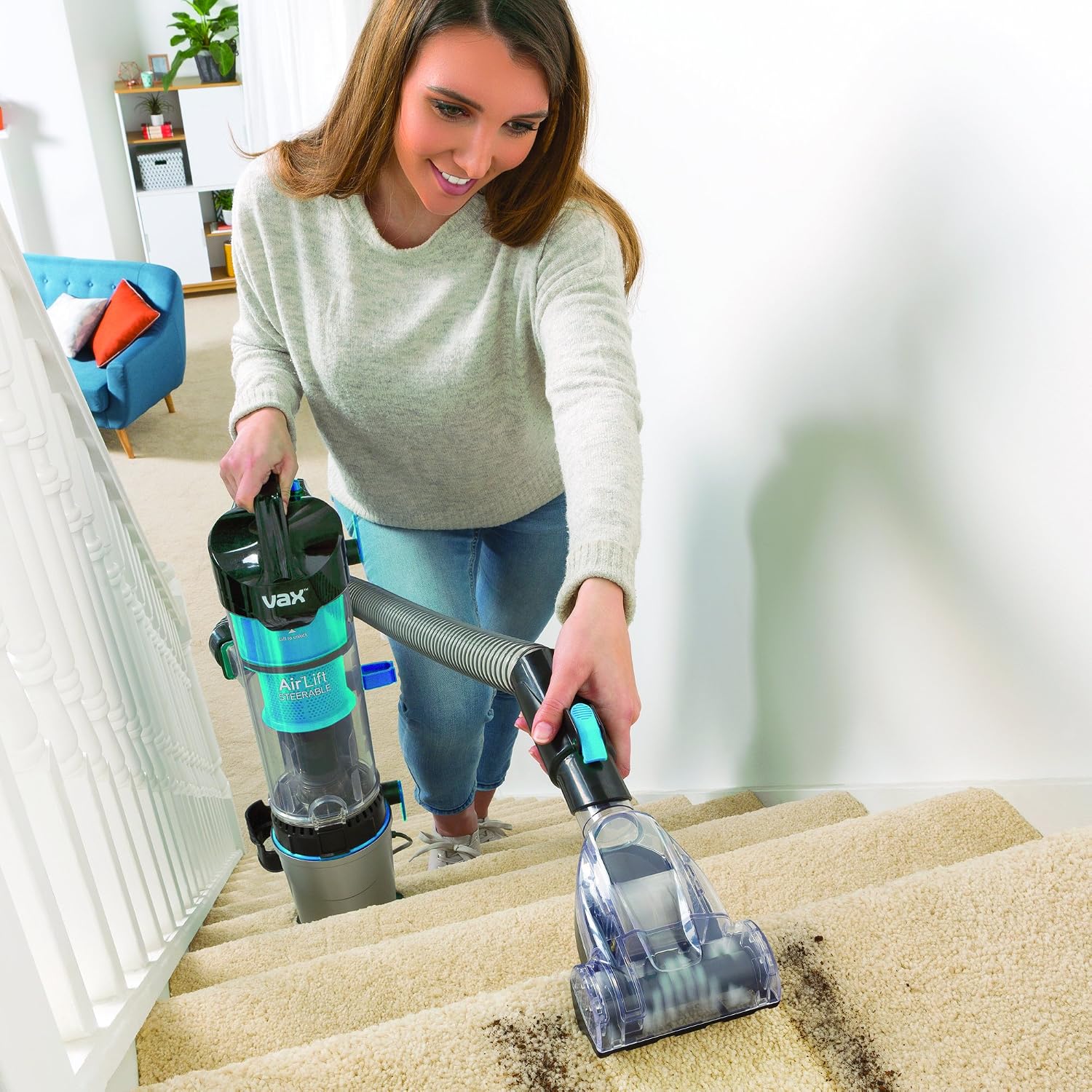 Vax UCPESHV1 Air Lift Steerable Pet Vacuum Cleaner, 1.5 Liters, Black/Blue - Image 5