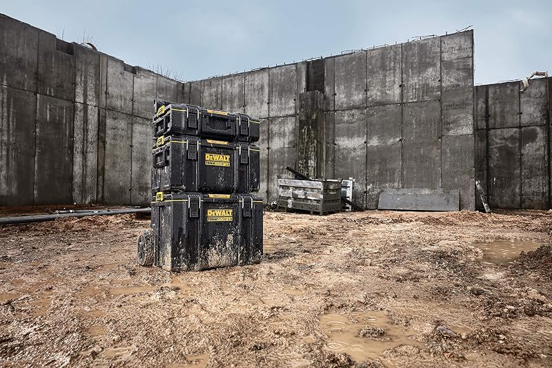 DWST83402-1, TOUGHSYSTEM 2.0 3em1 Oficina Modular, Robusto, 2 armários de pequena e média capacidade e 1 armário móvel de grande capacidade, IP65. Preto e amarelo