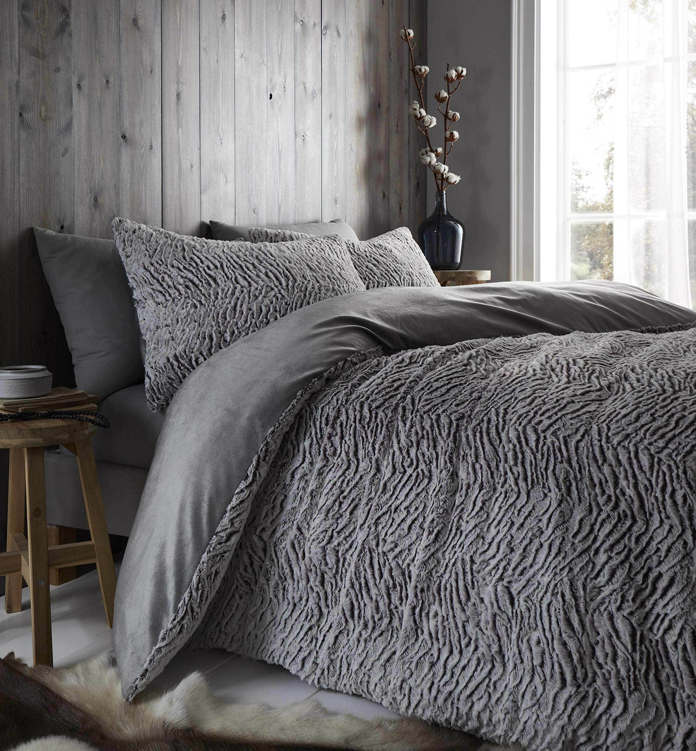 Catherine Lansfield Wolf Single Duvet Set Neutral