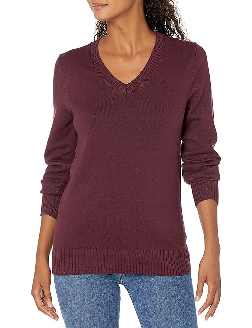 Amazon Essentials Women's Lightweight Long-Sleeve V-Neck Sweater, 100% Cotton, Burgundy, Small