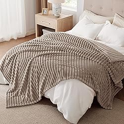 Bedsure Mocha Meringue Full Blanket for Couch