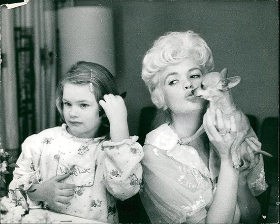 Amazon Com Vintage Photo Of Jayne Mansfield With Her Daughter