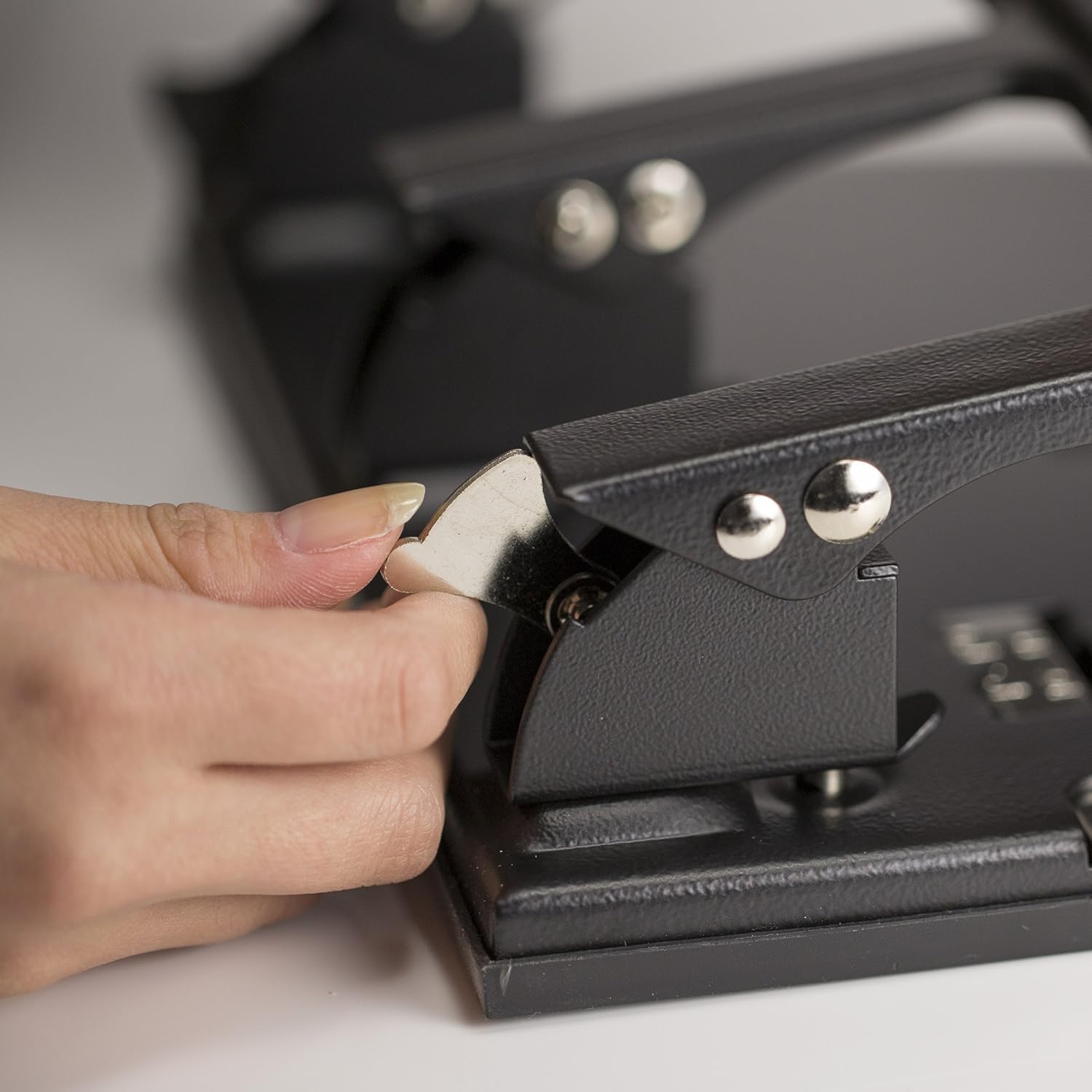 Officemate Heavy Duty 3 Hole Punch with Padded Handle, 40-Sheet Capacity, Black (90089), Medium (25-99) : Manual Multi Hole Paper Punches : Office Products
