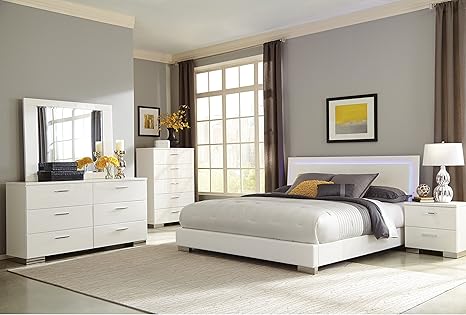Coaster Home Furnishings Bedroom Furniture Set Queen Glossy White