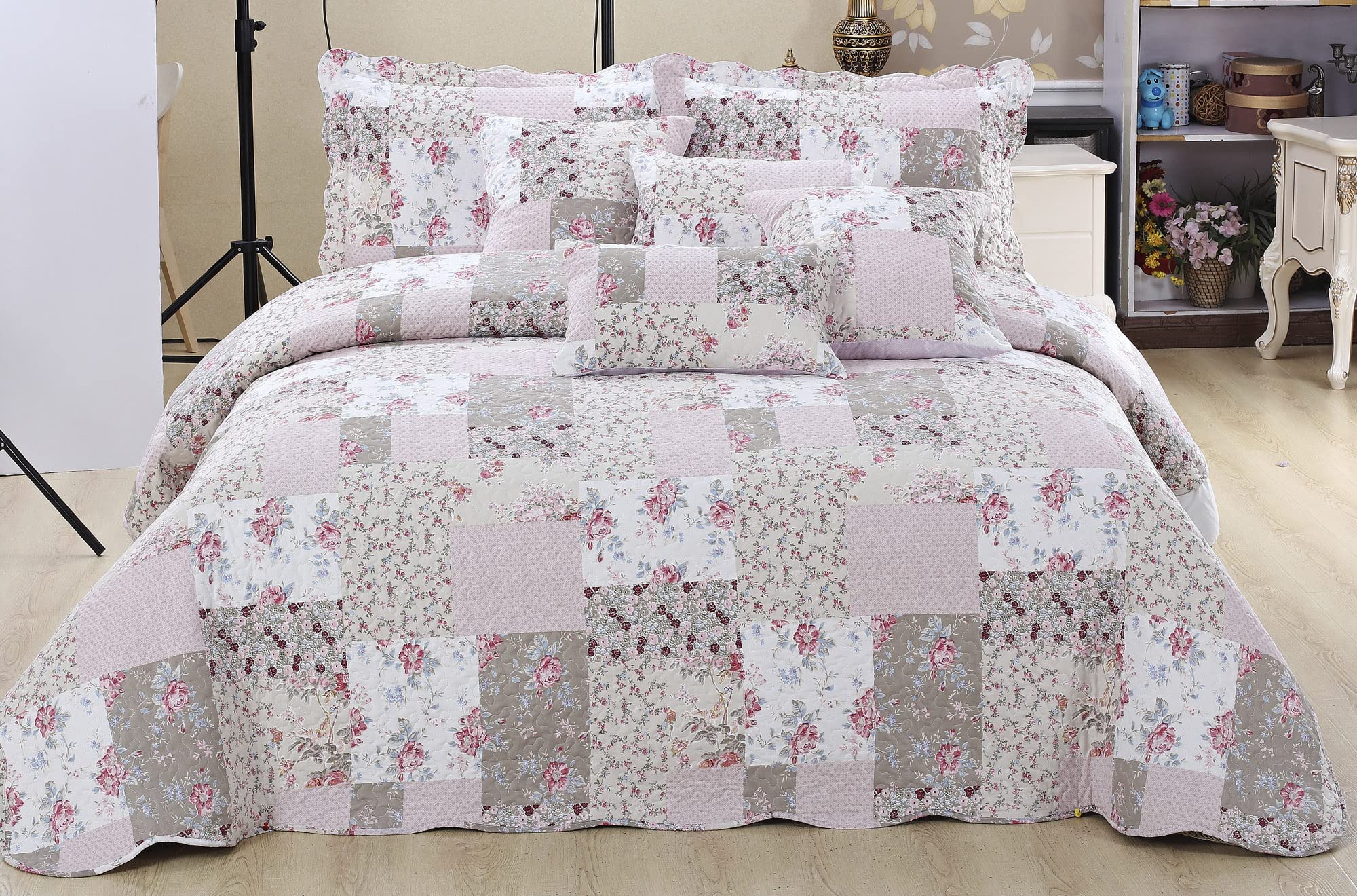 2-Piece Printed Patchwork Quilted Bedspread Set Zurich Single 185 x 240 cm - Hotel Quality Hypoallergenic Soft Microfiber Bed Throw for Bedroom Bedding with 1 Pillow Sham
