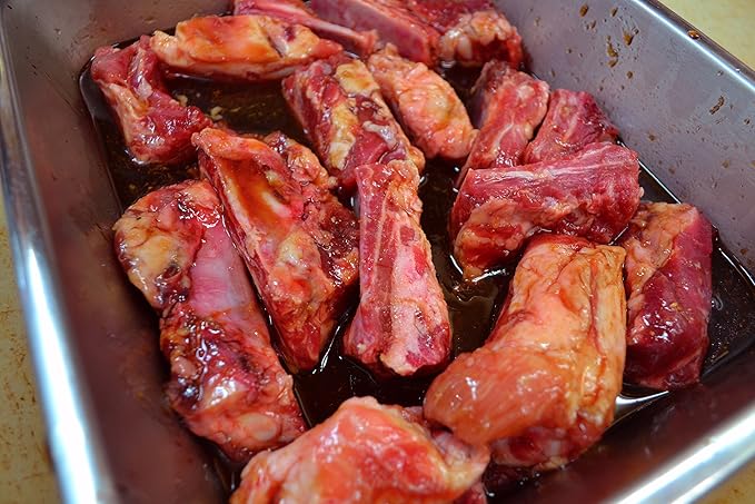 Amazon 国産 豚肉 スペアリブ ドカッと1キロ 秘伝自家製たれ漬け そのまま焼くだけカット済 絶品味付け 1000ｇ 約12本 ミートショップ伊藤 食品 飲料 お酒 通販