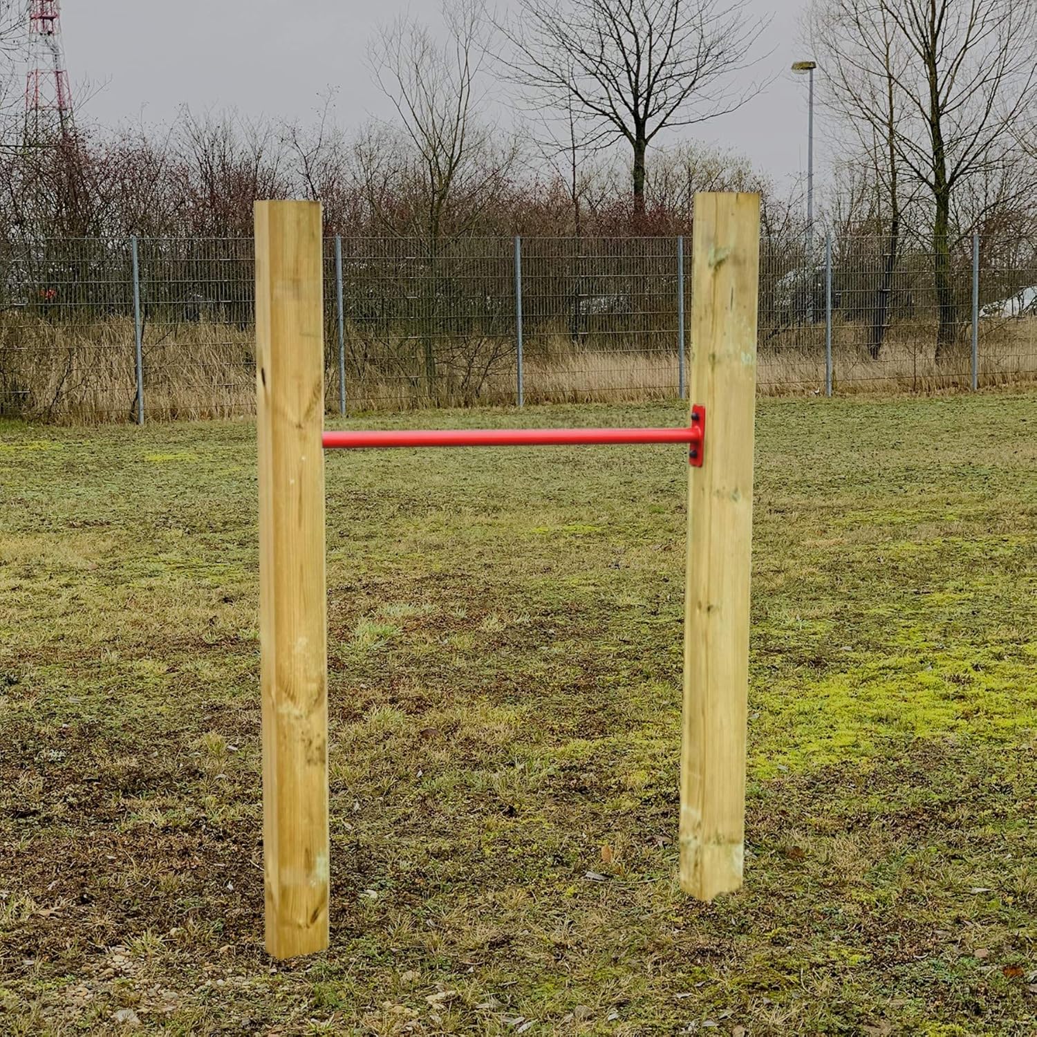 Loggyland Reckanlage Turnreck Reck Metallreck Kinderreckanlage 3er Reck Larche 90 Cm Rot Amazon De Spielzeug