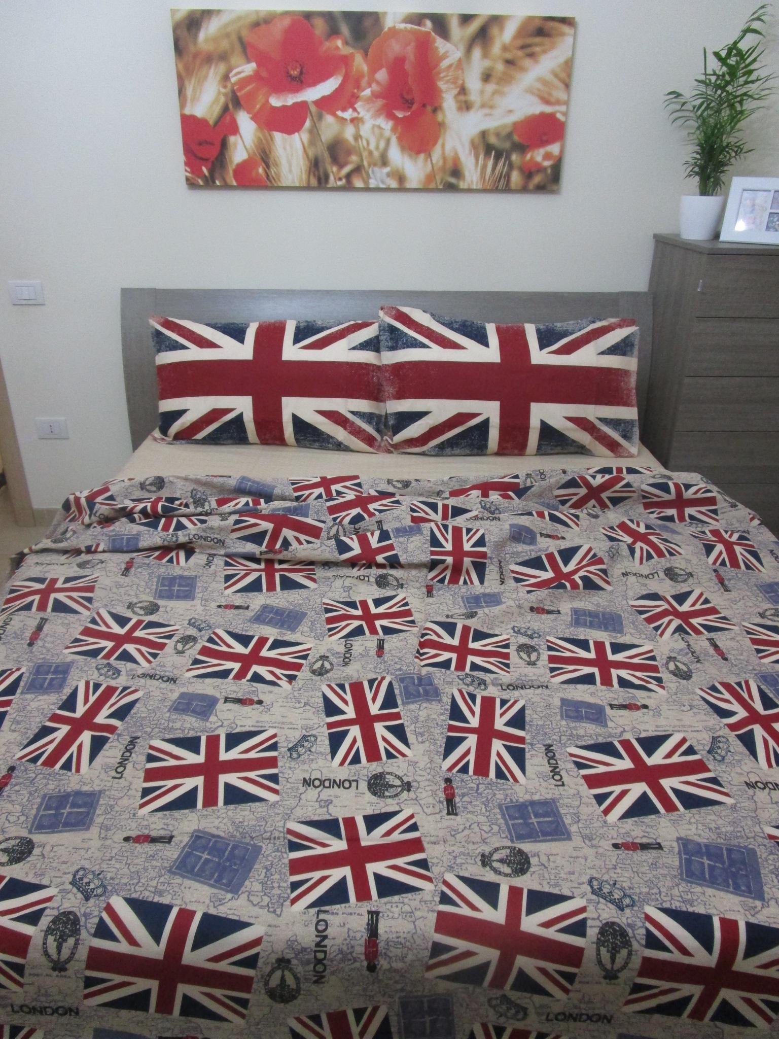 Pago Poco I pay a little for the complete single bed, UK flag design, 100% pure natural cotton. Made in ITALY!!!