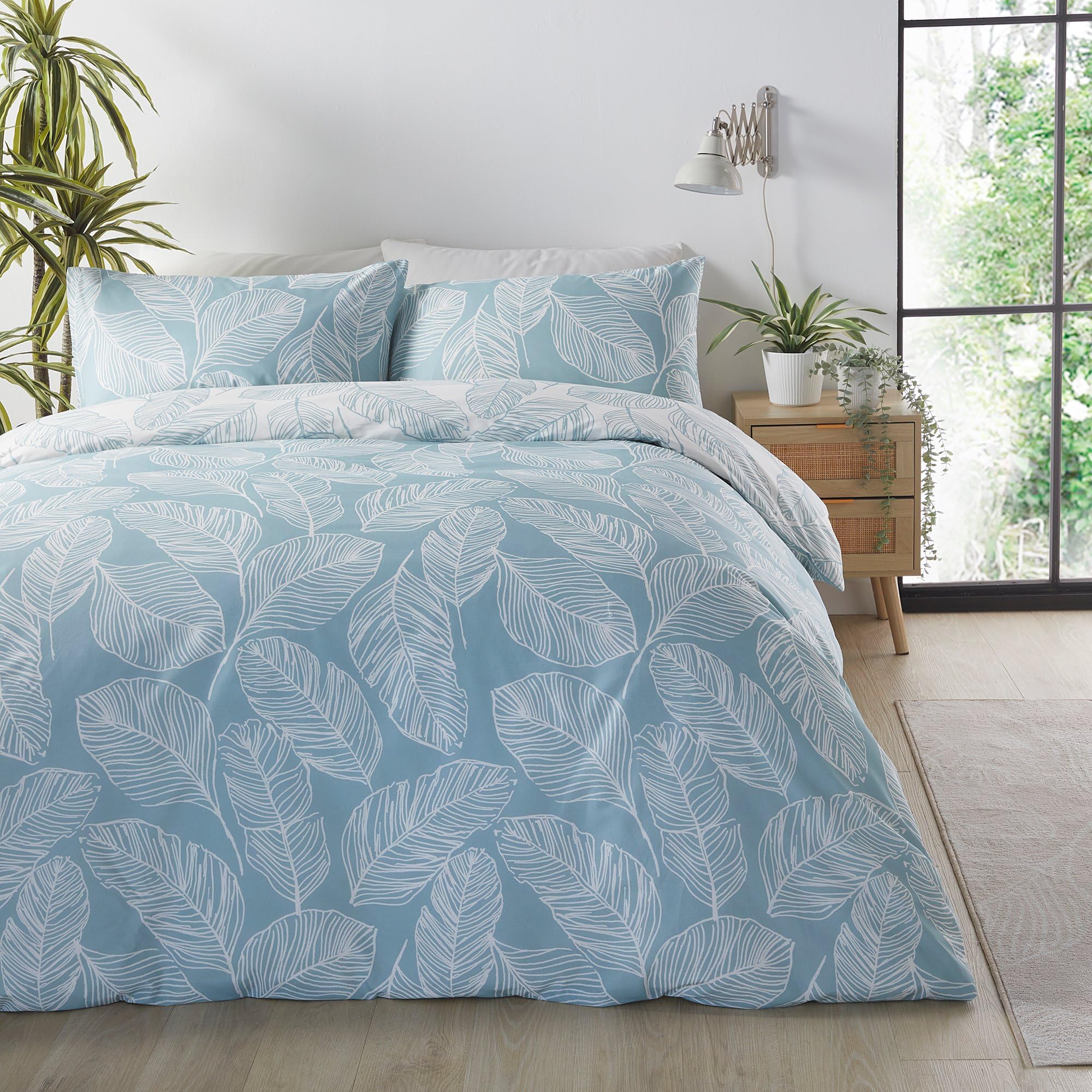 Fusion - Duck Egg Blue Leaf Duvet Cover - Super King Bedding Size (260 x 220cm) - Reversible Design (Duck Egg & White Colours) - Duck Egg Leaf Duvet Cover/Leaves Print Bed - Matteo Collection