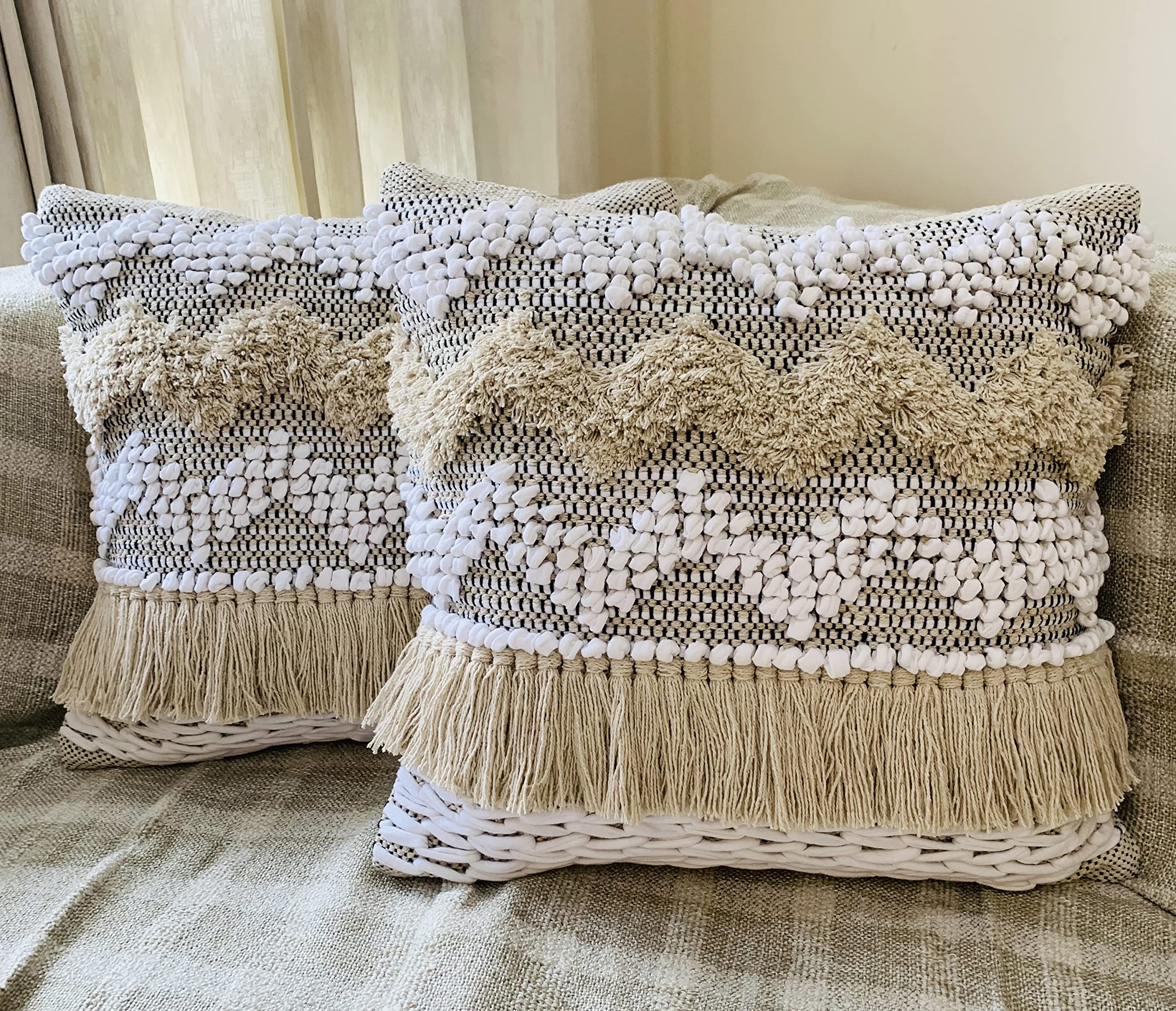 NATURE4U Set of 2 Boho Throw Pillow Covers for Couch, 18 x 18 Inch Cotton Hand-Woven Tufted Decorative Pillows Covers Bedroom Living Room, Farmhouse with Fringes