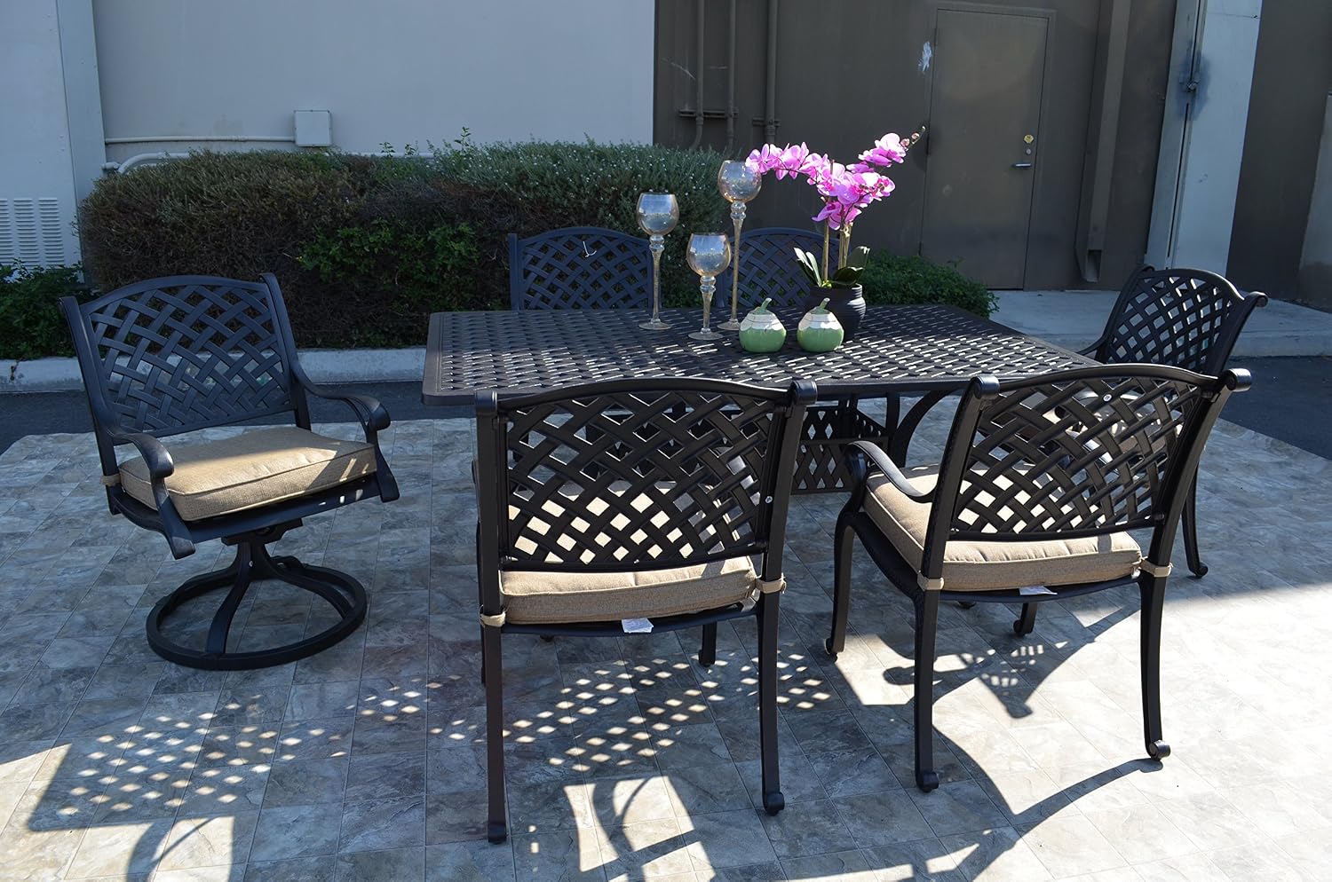 Amazon Com Nassau Cast Aluminum Powder Coated 7 Piece Dining Set With 42 X72 Rectangle Table Antique Bronze Garden Outdoor