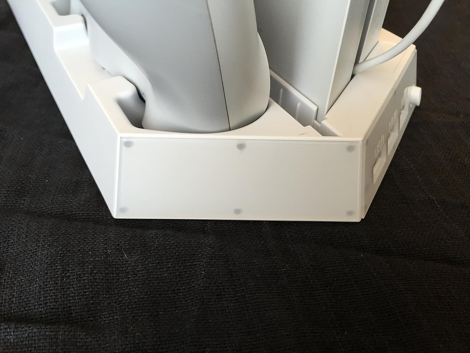 Amazon Ps4 多機能縦置きスタンド コントローラー2台充電 Usbハブ3ポート 騒音ファン無し 1年保証付き グレイシャーホワイト Orange Line アクセサリーキット