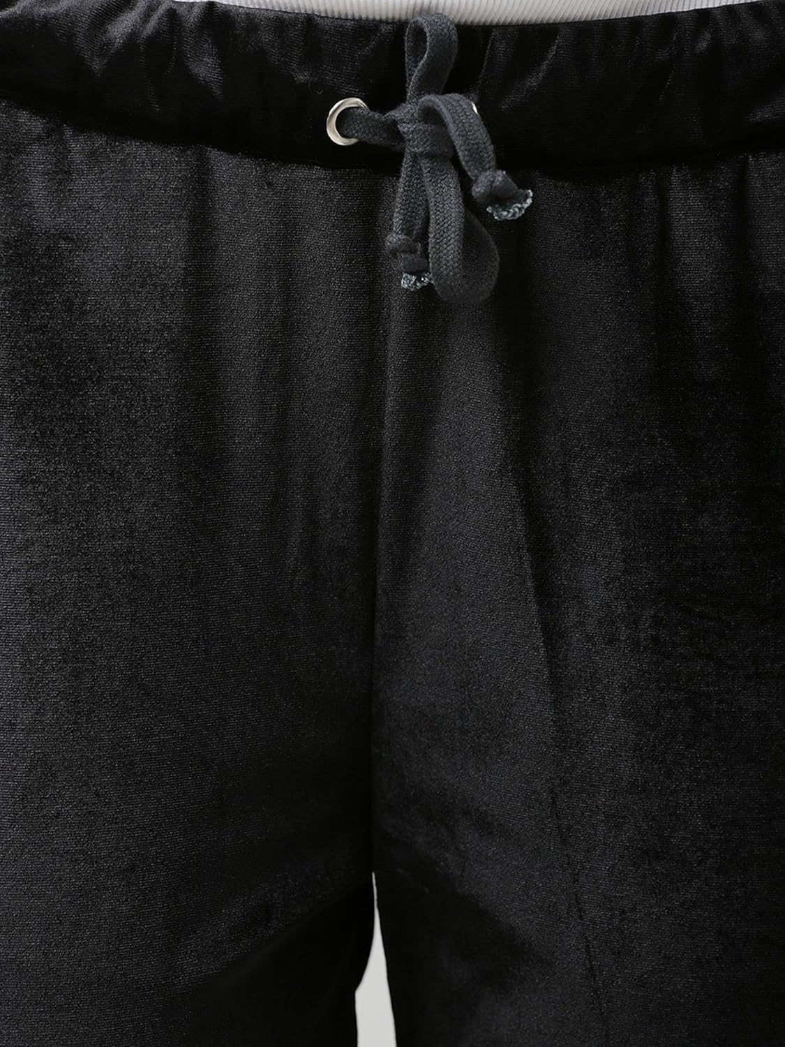 miss chase women's black velvet joggers