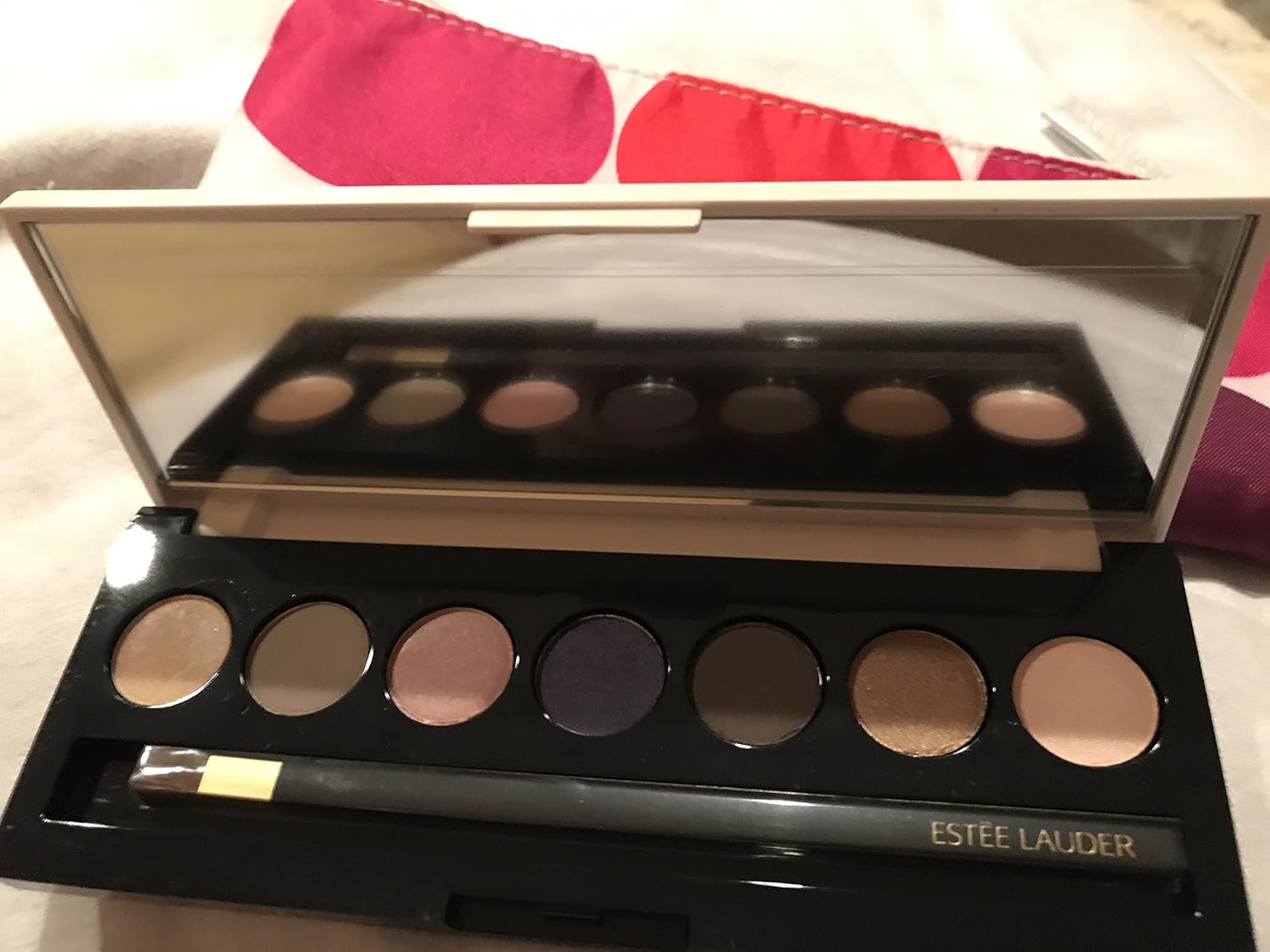 Estee Lauder 7 Pure Color ESTEE LAUDER Pure Color 7 Eyeshadow Palette with Brush Compact and Cosmetic Bag Limited Edition 2016