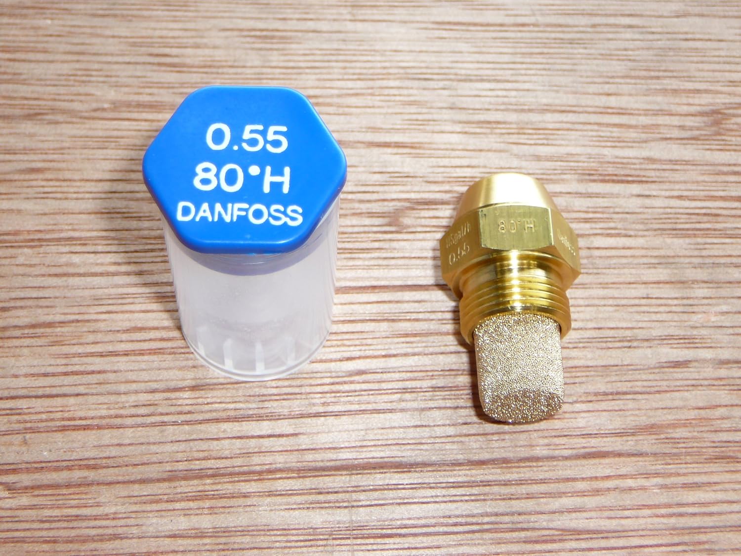 Danfoss Oil Fired Boiler Burner Nozzle 0.55 x 80 H USgal/h ° Degree Spray Pattern Heating Jet 2.11 Kg/h - Image 3