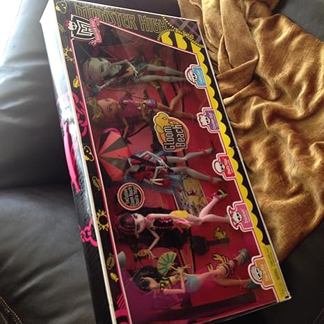 cleo de nile gloom beach