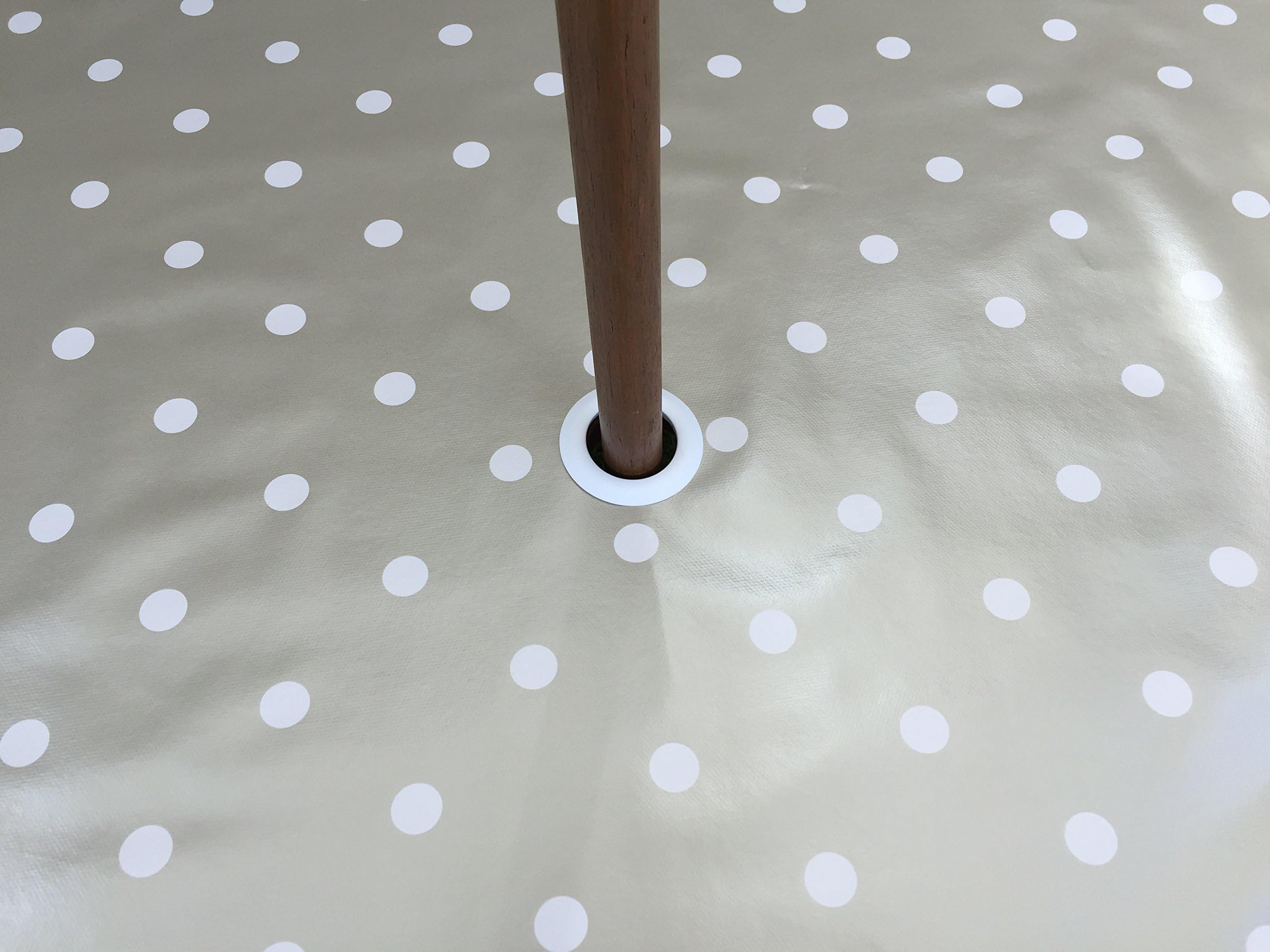 55" DIAMETER ROUND PVC/VINYL TABLECLOTH - CHAMPAGNE POLKA DOT WITH PARASOL HOLE