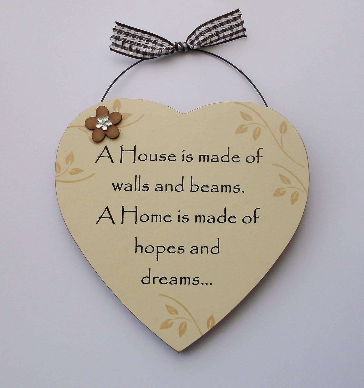 Souvenir Per La Casa Nuova A Forma Di Cuore Idea Regalo La Frase In Inglese Recita A House Is Built Of Walls And Beams A Home Is Made Of Hopes And Dreams
