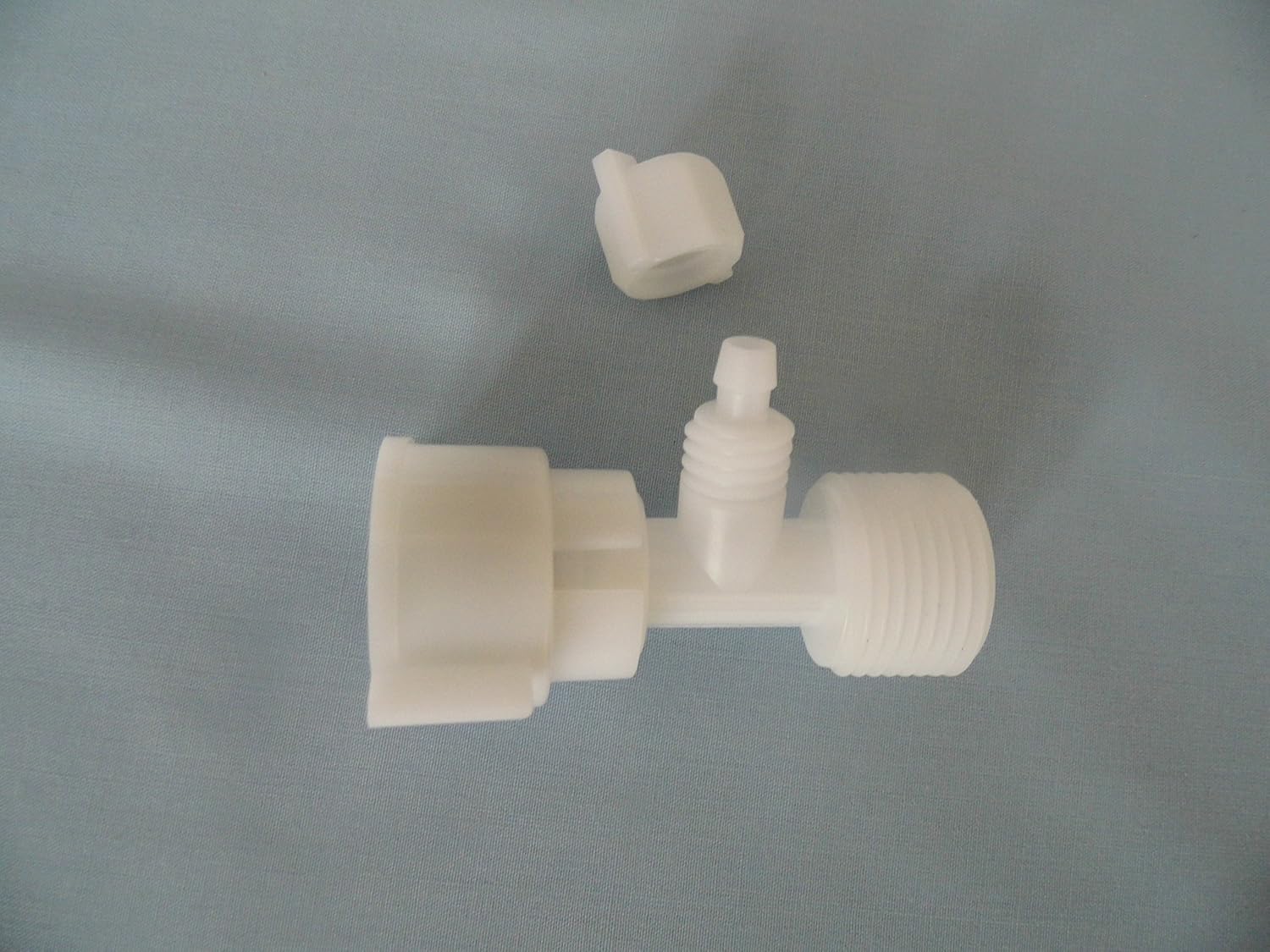 Bidet Attachment T Adapter, 7/8 Pipe Male, 7/8 Female with Easy Swivel