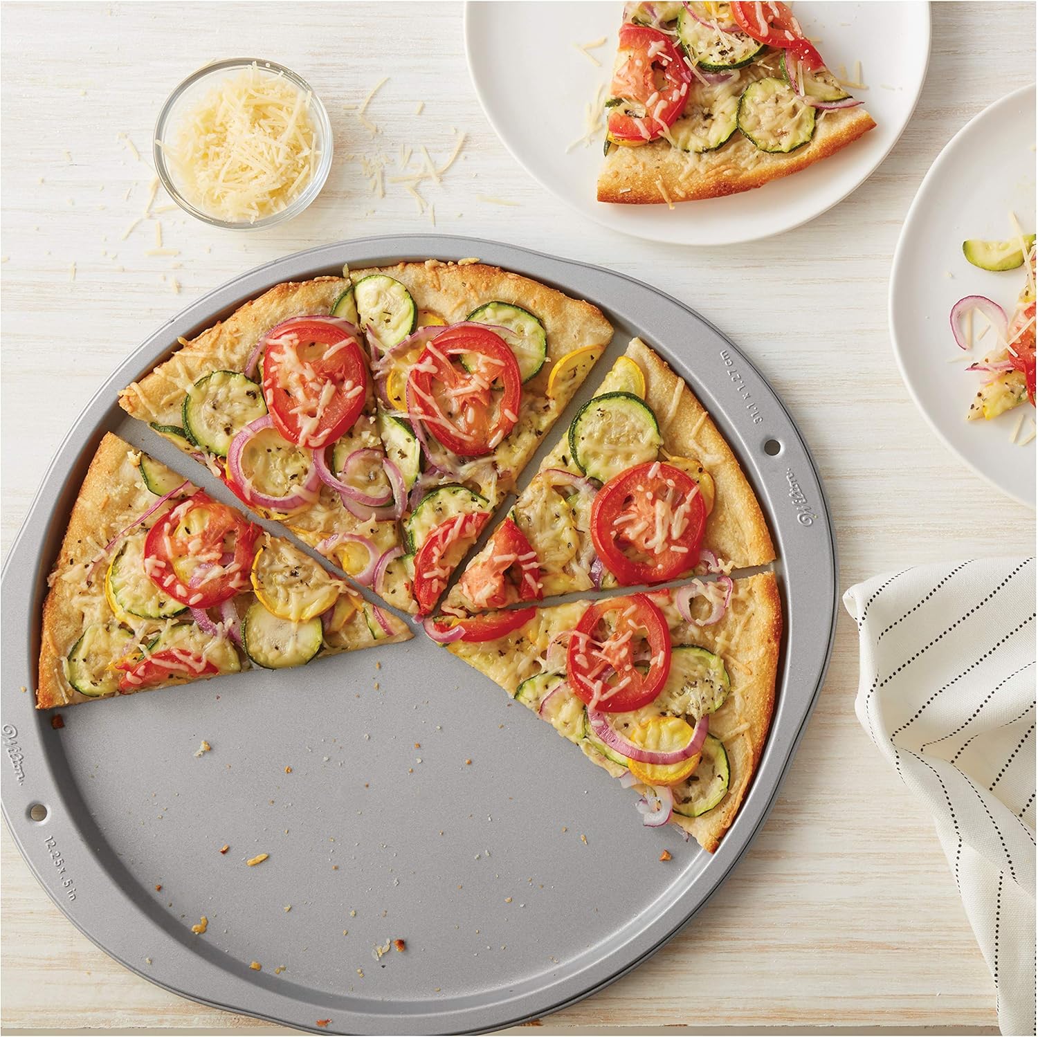 Wilton Recipe Right Pizza Pans, 2-Piece Set: Kitchen & Dining