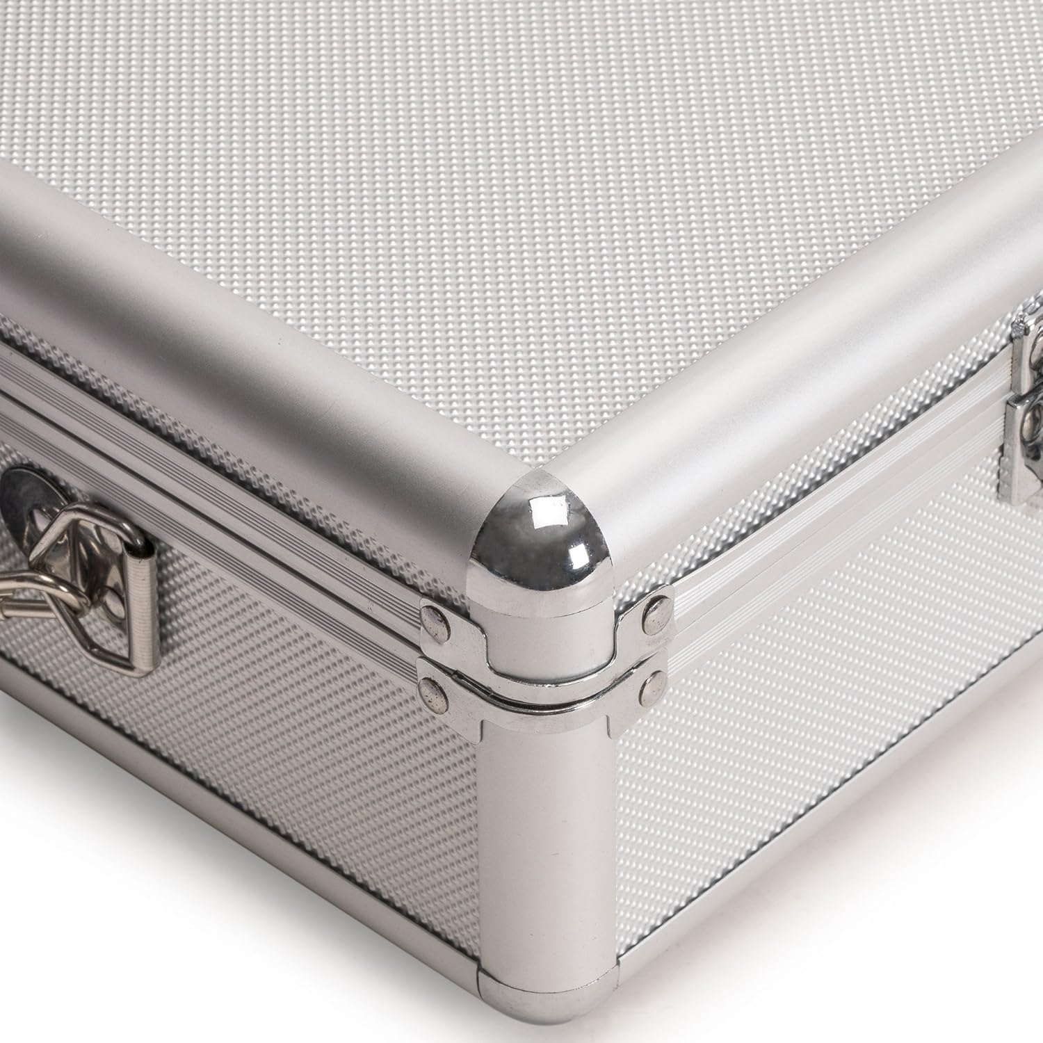 Aluminum case with white sport