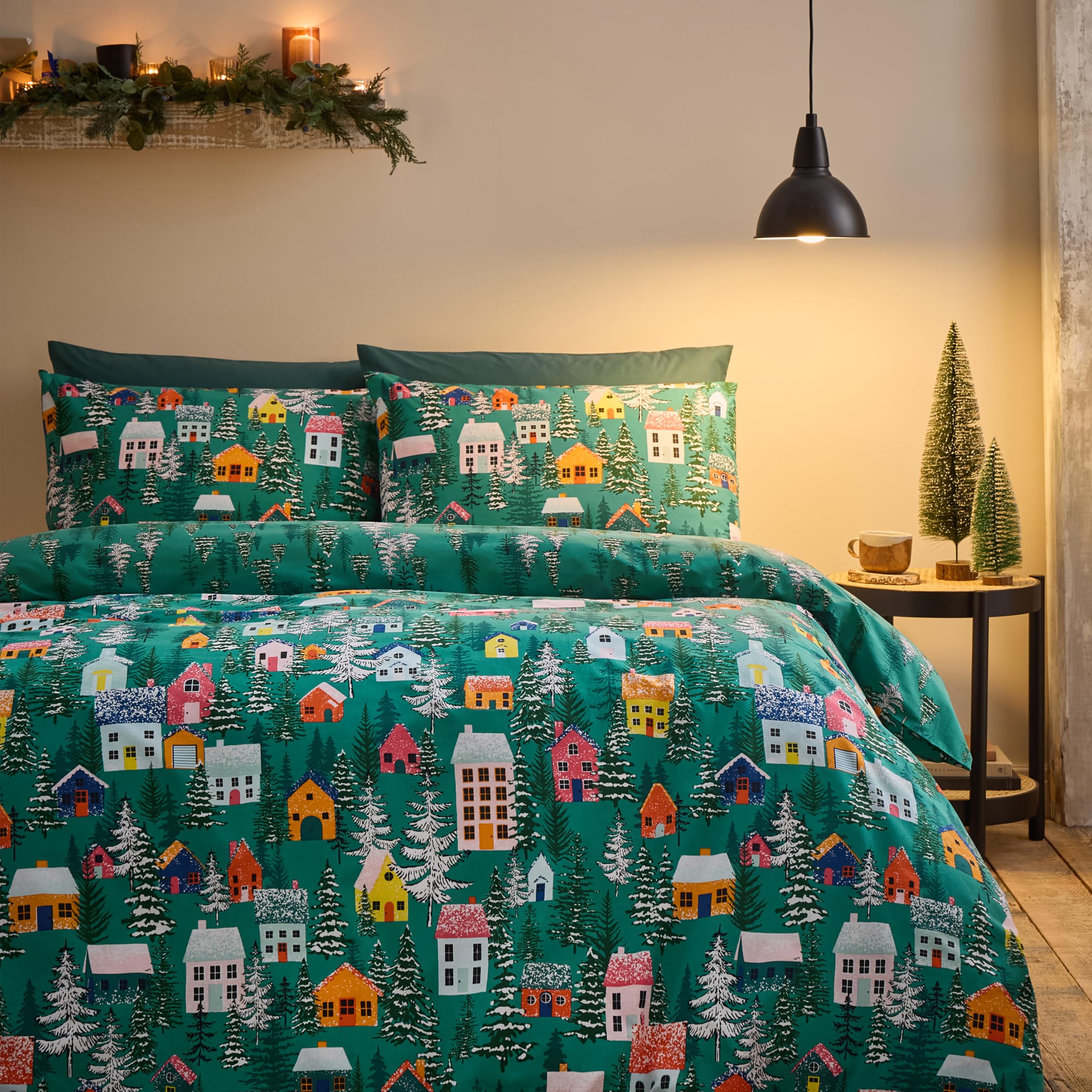 Catherine Lansfield Christmas Festive Forest Reversible Single Duvet Cover Set with Pillowcase Green