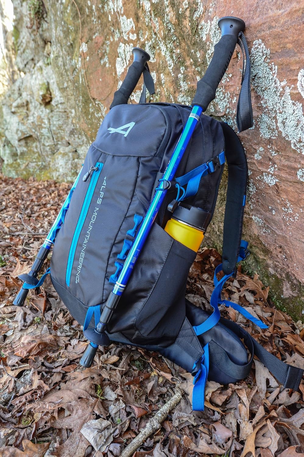 alps mountaineering solitude 24 pack