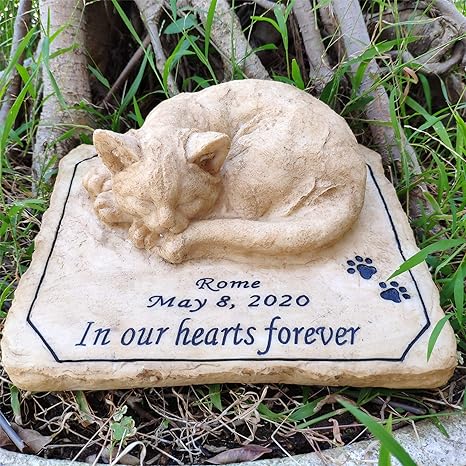 Amazon Com Somiss Pet Memorial Stones For Cats Personalized Cat Memorial Stones Grave Markers Features A 3 D Cat All Content Is Customizable 8 5 7 3 Pet Supplies