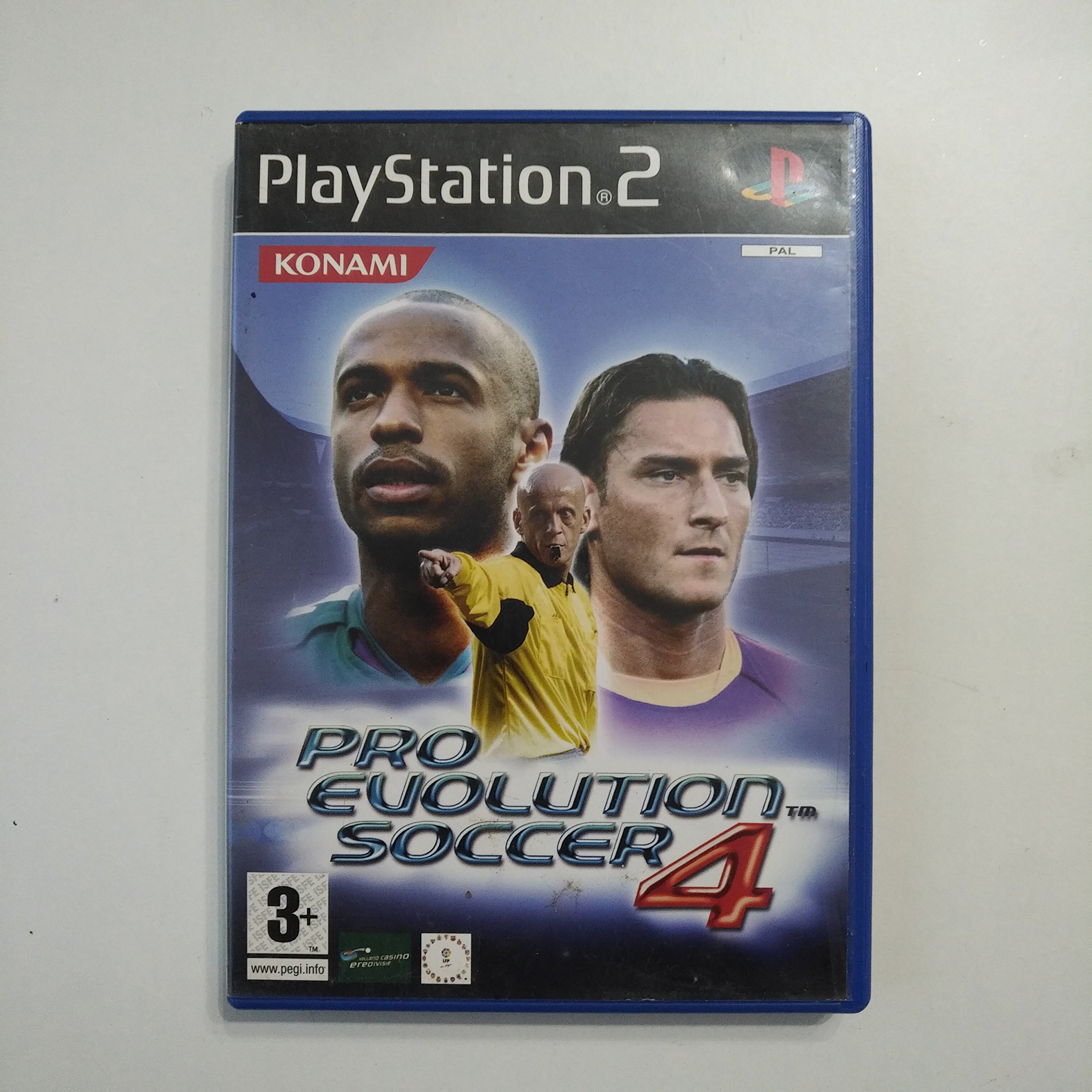 Pro Evolution Soccer 4 (PS2)
