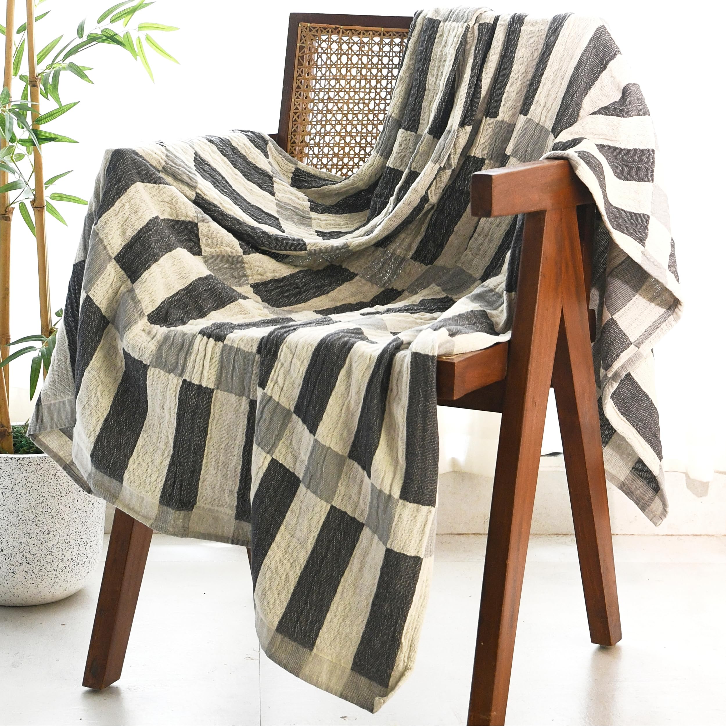 Folkulture Throw Blanket for Couch 152x128 cms, 100% Recycled Cotton Couch Blanket and Throws For Chair, Soft Throw Blanket For Bed or Bed Throws For Sofa, Lightweight Throws For Winter (Frost Gray)