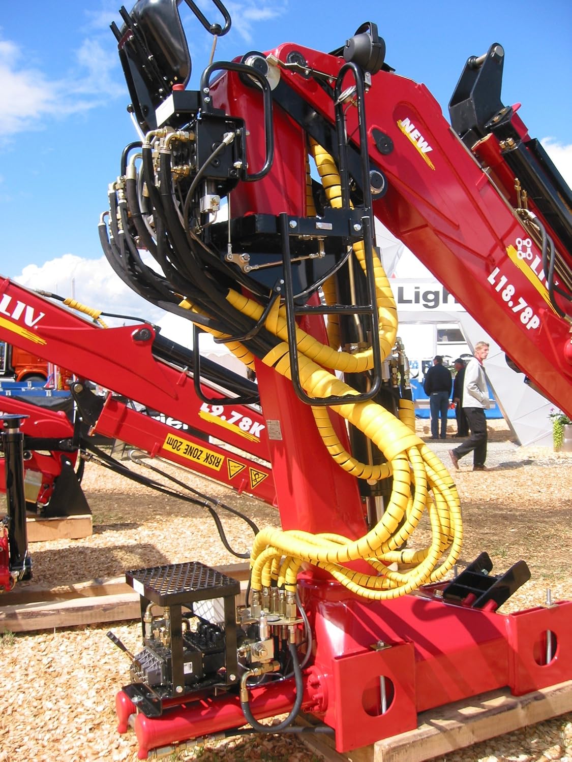 PreCut Spiral Wrap Pneumatic Hydraulic Hose Protector, 2.0" OD, 10"L