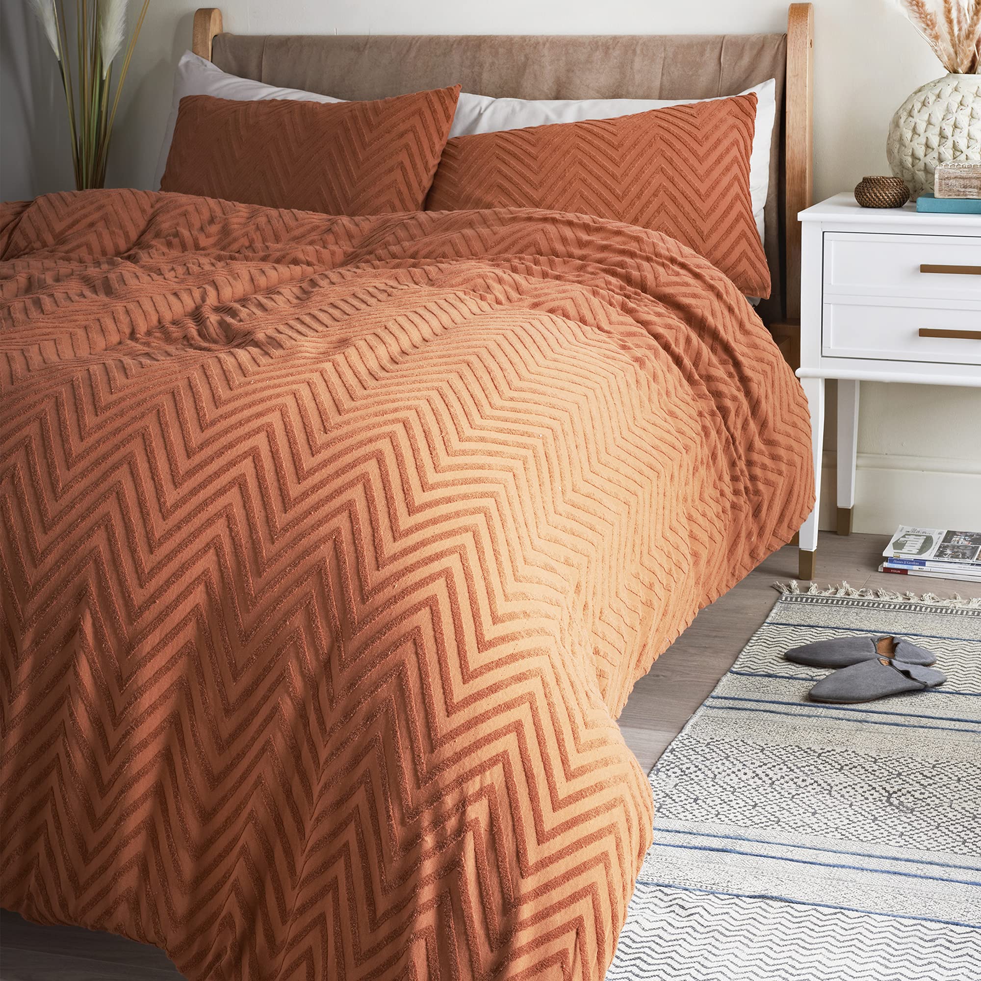 Cosmo Living Tufted Embossed Terracotta Duvet Set Super Soft Easy Care Designer Duvet Cover Quilt Bedding Set - Single (135cm x 200cm) + 1 Matching Pillowcase, 542722GE