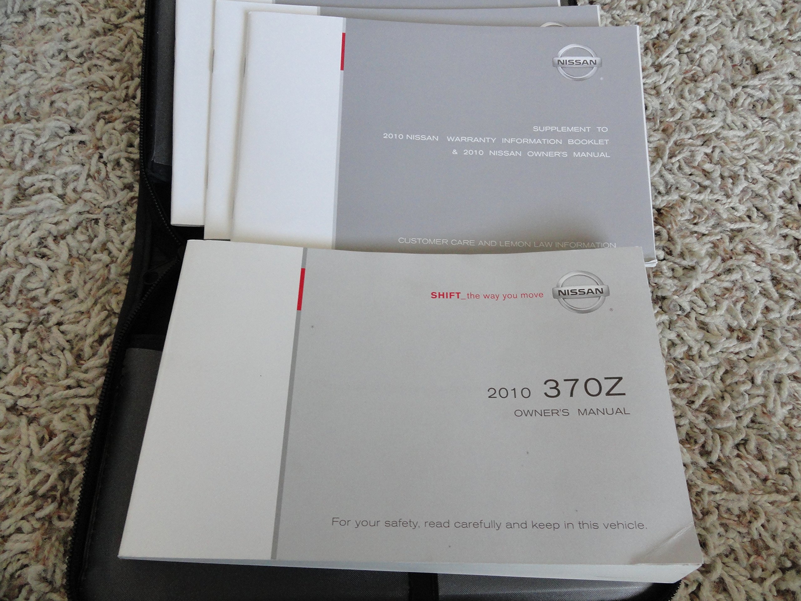 2010 Nissan 370Z Owners Manual Paperback – 2010