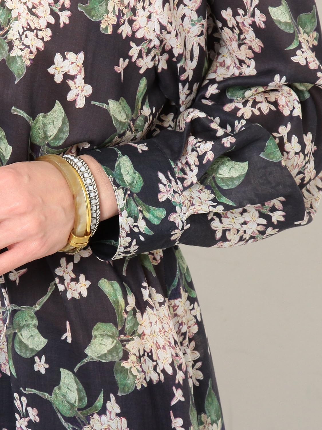 Amazon ビューティ ユース ユナイテッドアローズ Beauty Youth United Arrows By リバティプリント ギャザーロングワンピース 2way 7950 Navy 79 Medium ワンピース チュニック 通販