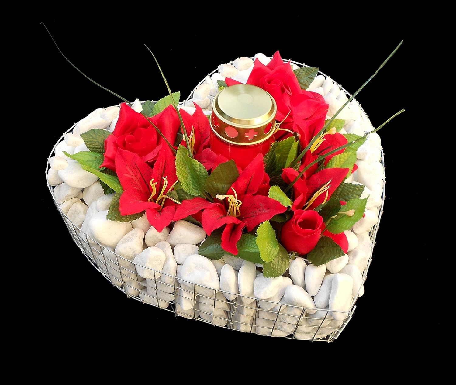Grille de cœur avec gravier roses Lys et lanterne funéraire 35 x 35 x 8,0 cm Plaque funéraire Grille de cœur avec gravier roses Lys et lanterne funéraire 35 x 35 x 8,0 cm Plaque funéraire