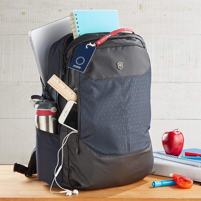 altmont original deluxe laptop backpack